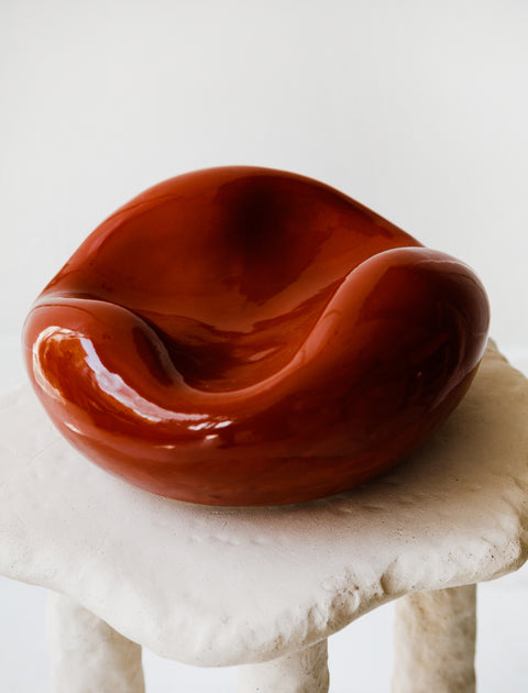 A Deumain Venus Bowl Medium Glossy Chestnut
