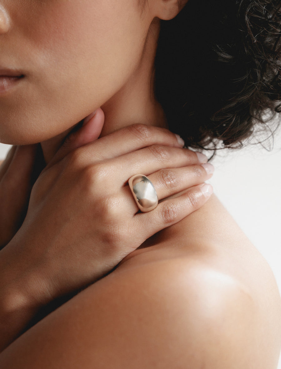 White diamond 5 donut Ring – Eidos Contemporary Jewelry