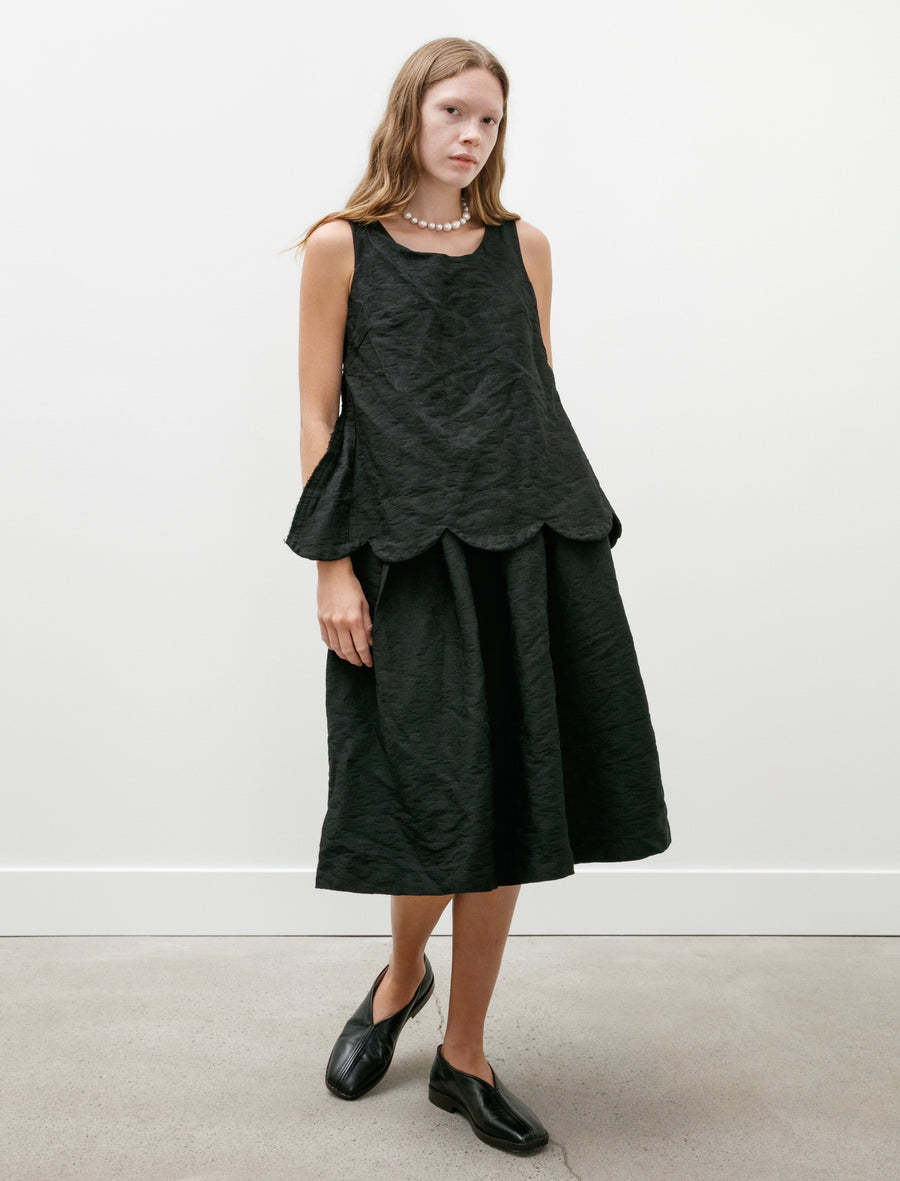 Scalloped Hem Sleeveless Dress Black - Image 1