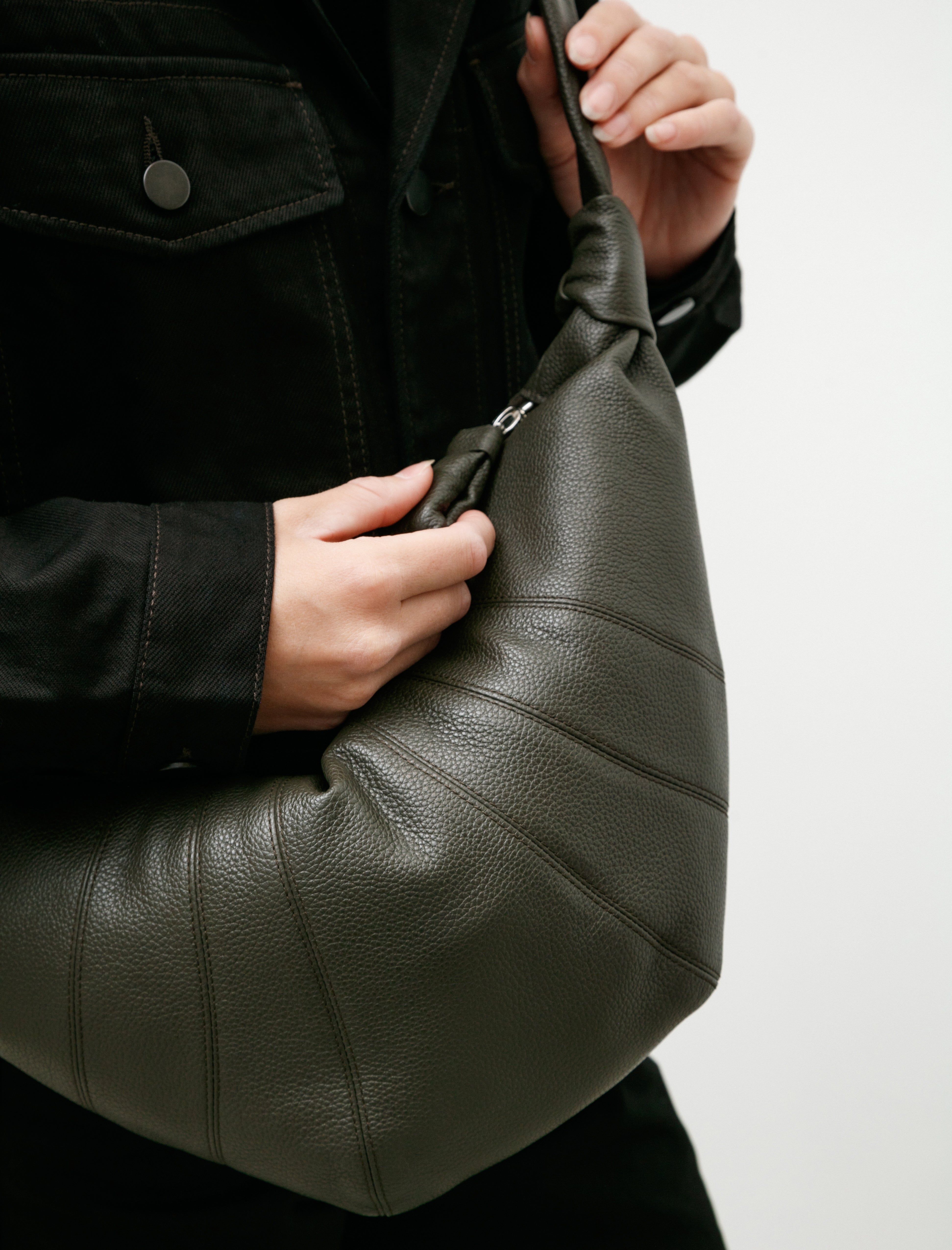 Lemaire Medium Croissant Bag Leather Marecage