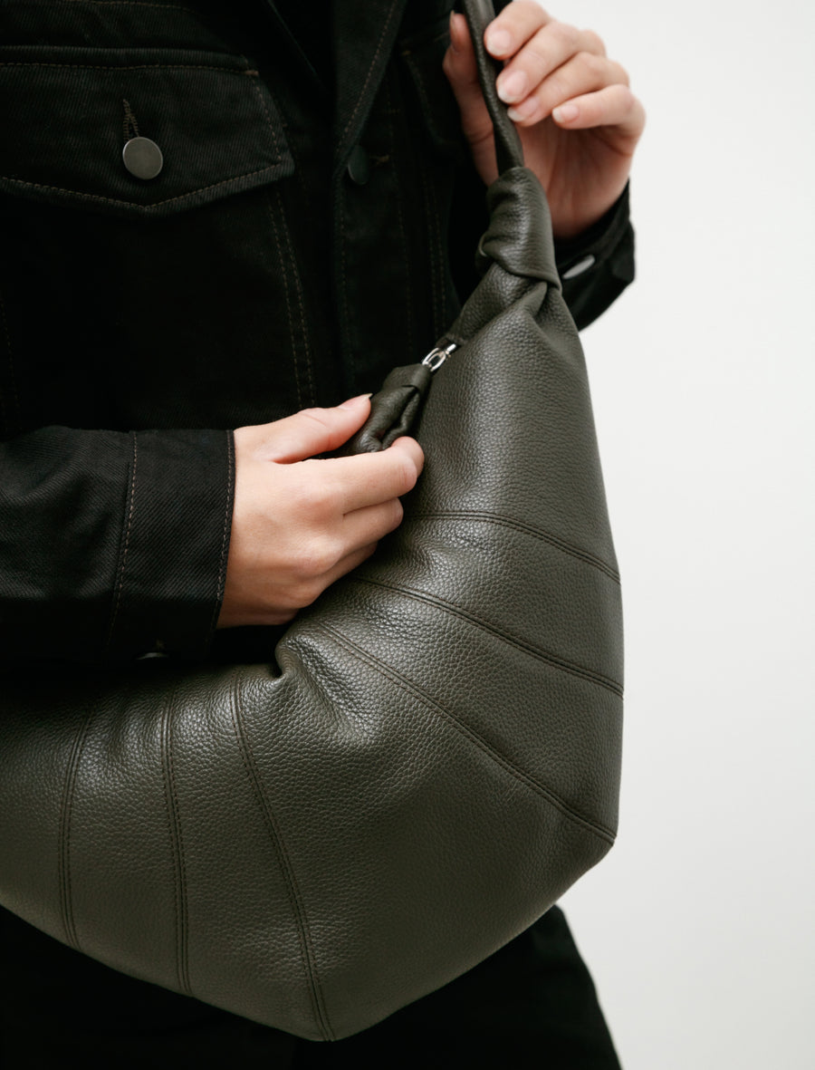 Medium Croissant Bag Leather Marecage - Image 4