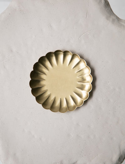 Brass Petal Tray (S)