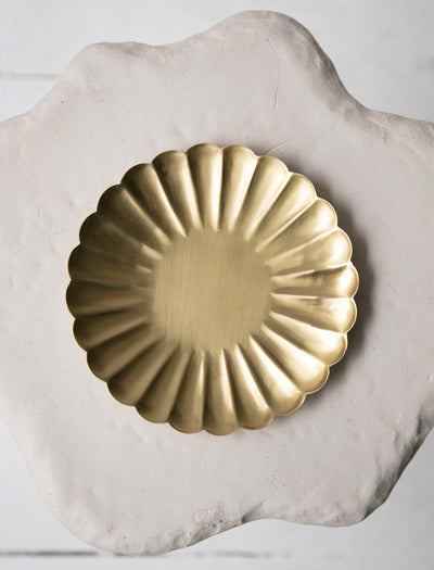 Brass Petal Tray (M)