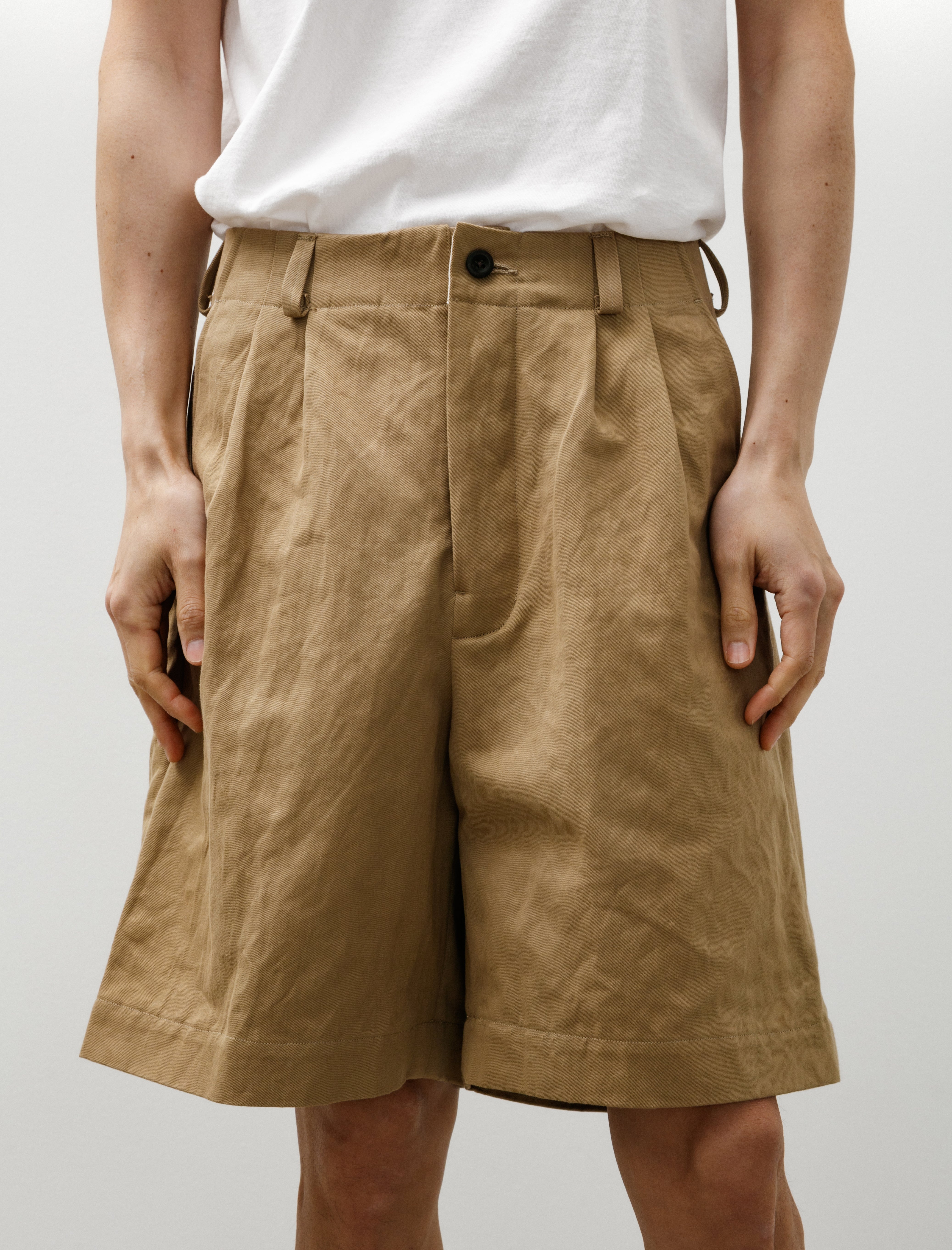 Evan Kinori Two Pleat Short Cotton/Washi Twill Natural Gallnut Dye