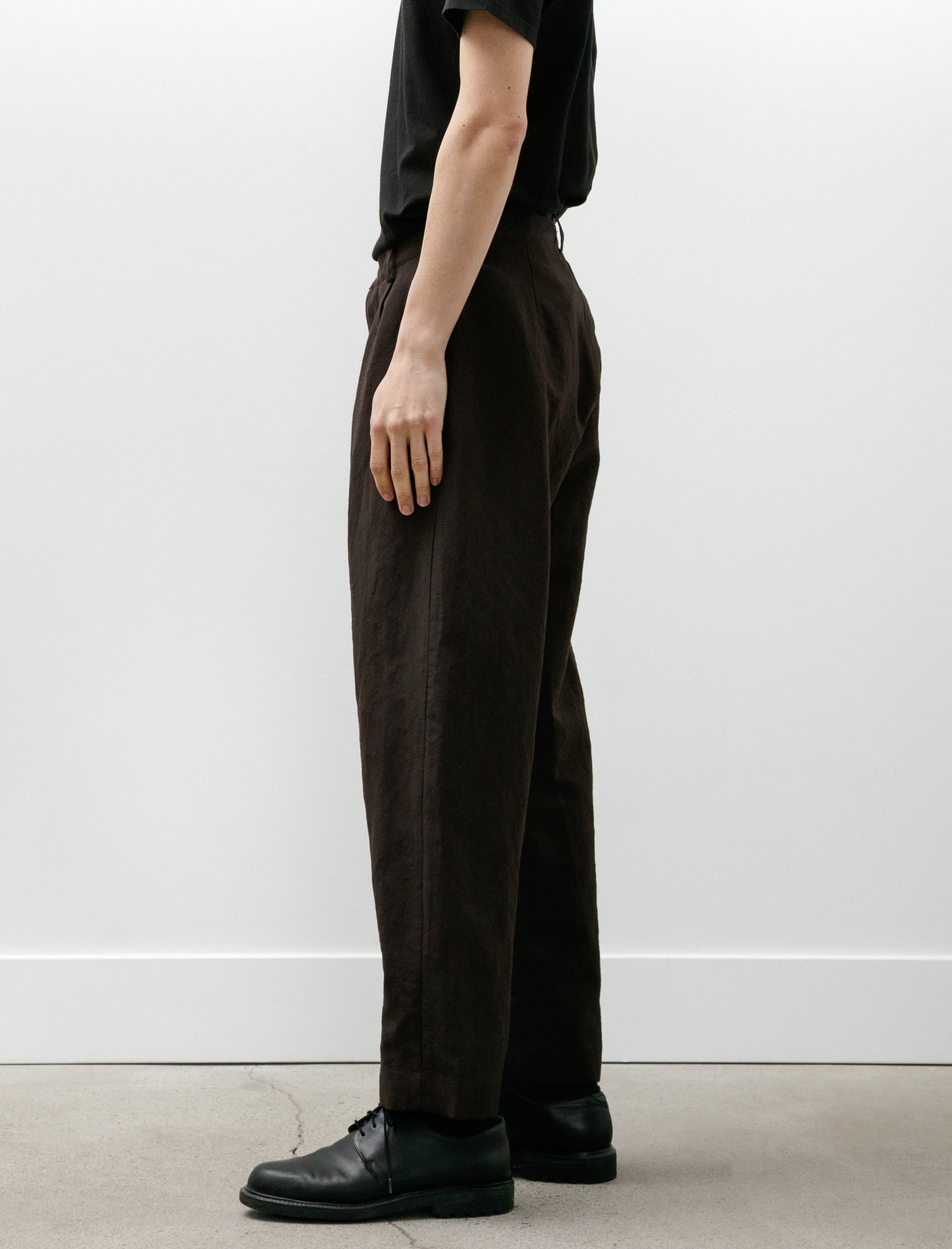 Evan Kinori Single Pleat Pant Wool/Linen Canvas Dark Brown