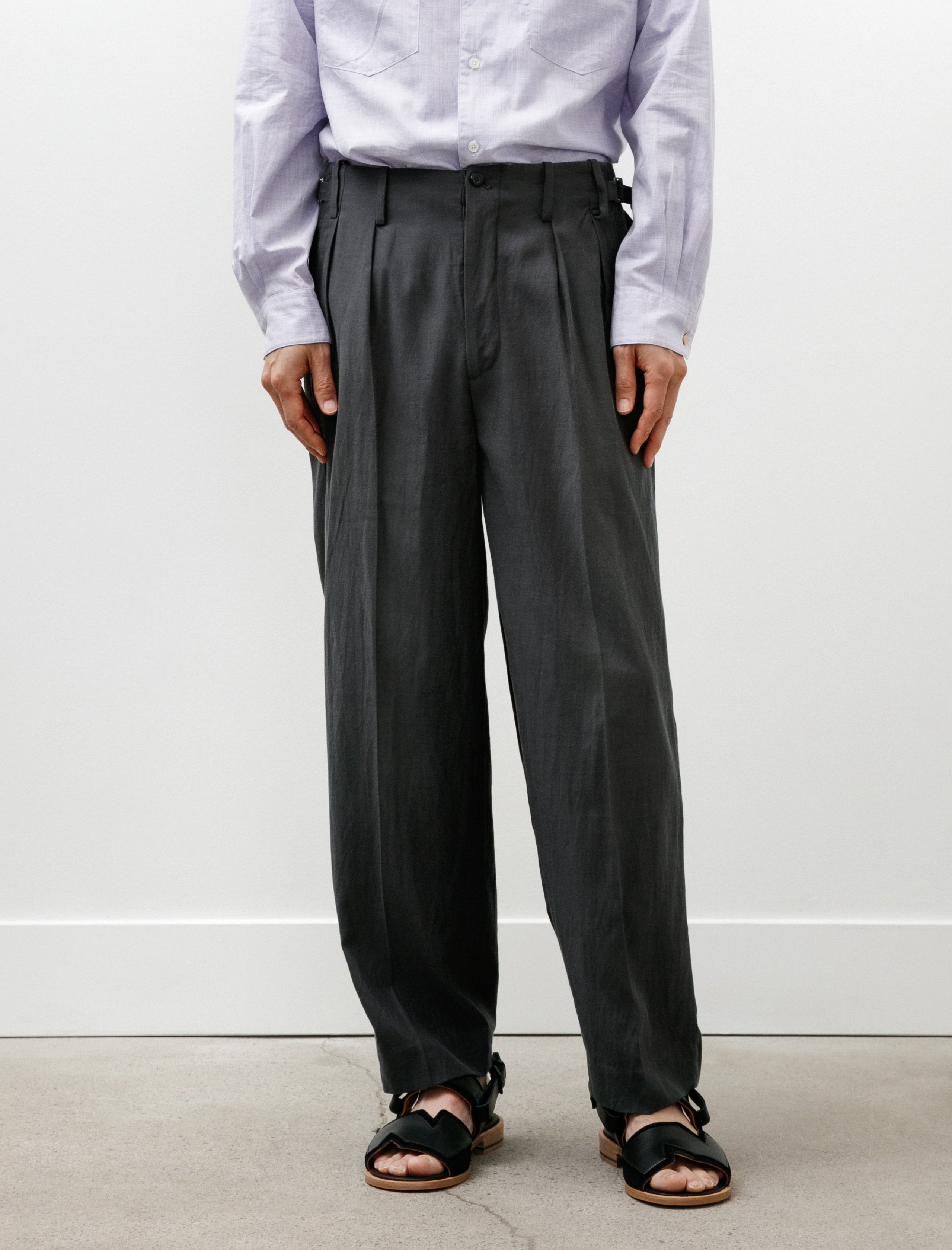 Niceness Howlett Fade Black