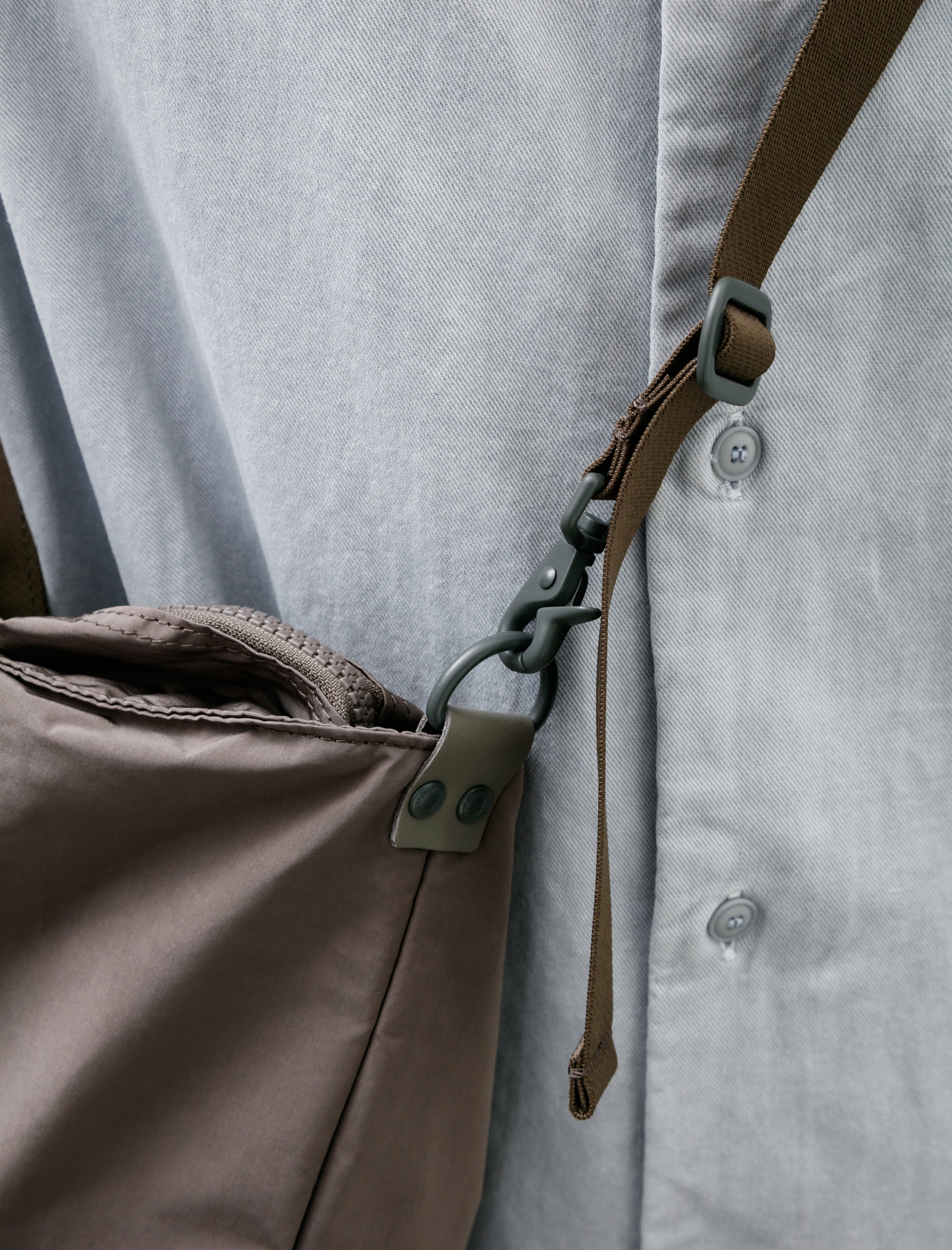 Amiacalva Gabardine 2 Way Shoulder Y Grey
