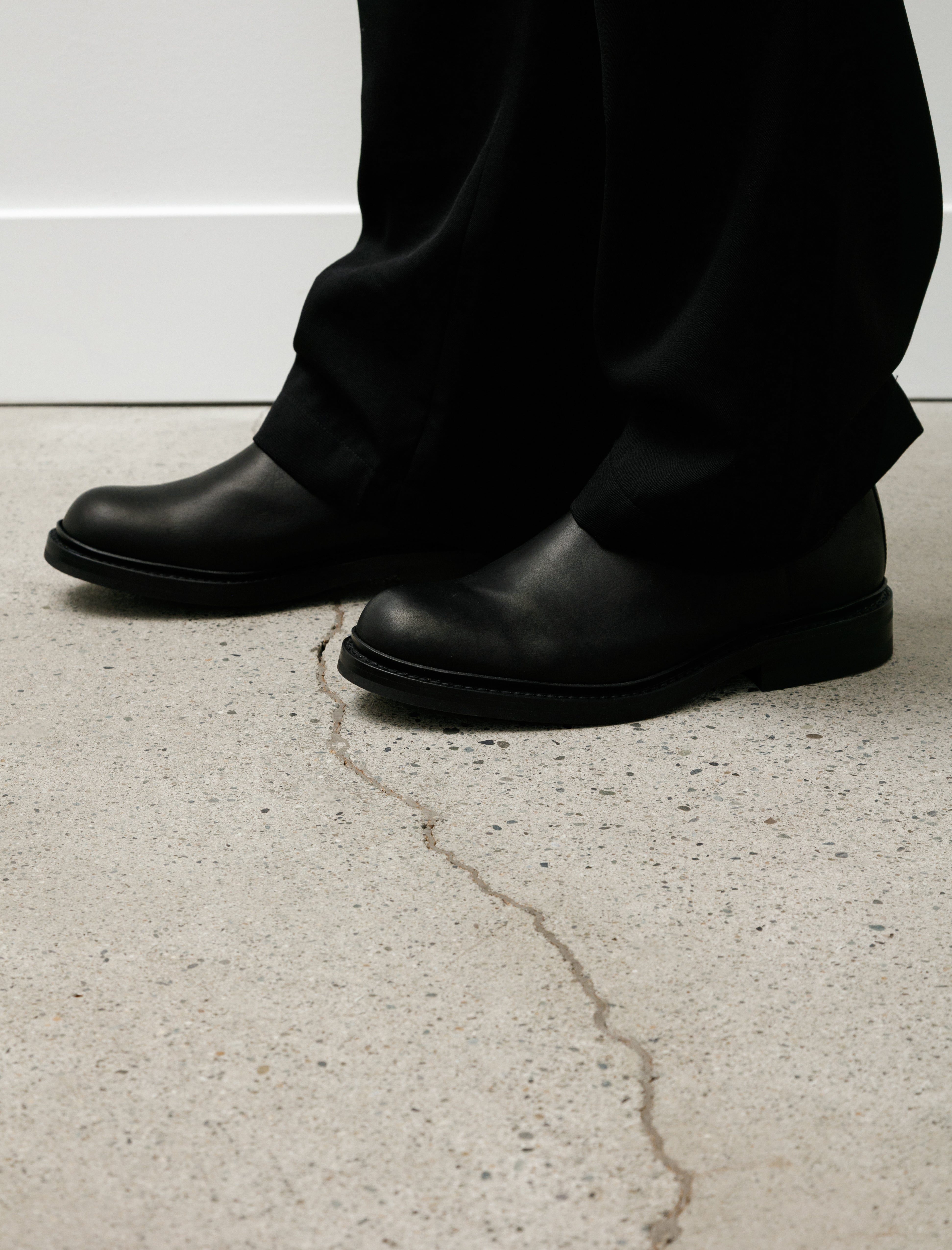 James Coward x Trickers Dealer Boot Black Pampus Leather Dainite