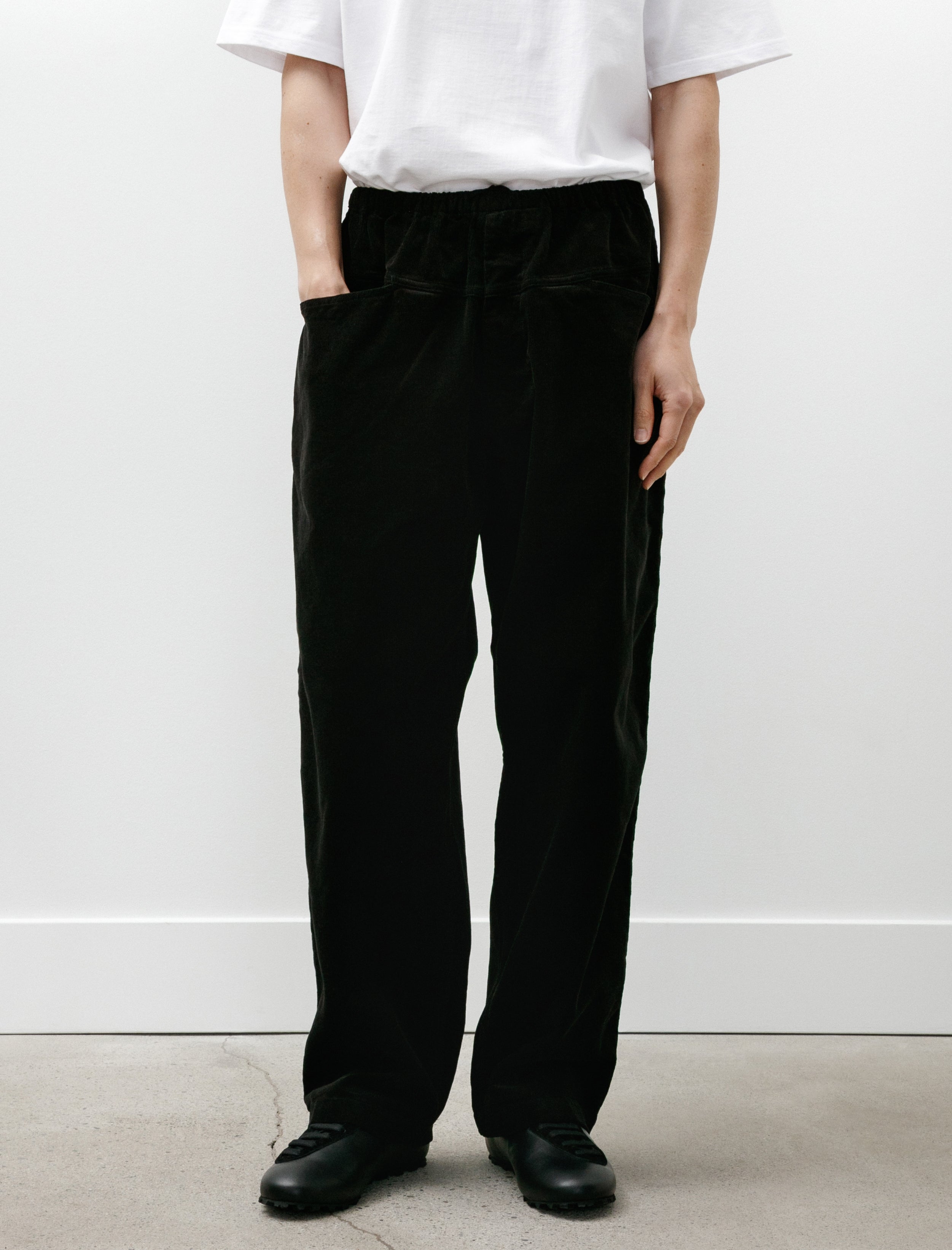 Comoli Corduroy Drawstring Pants Black