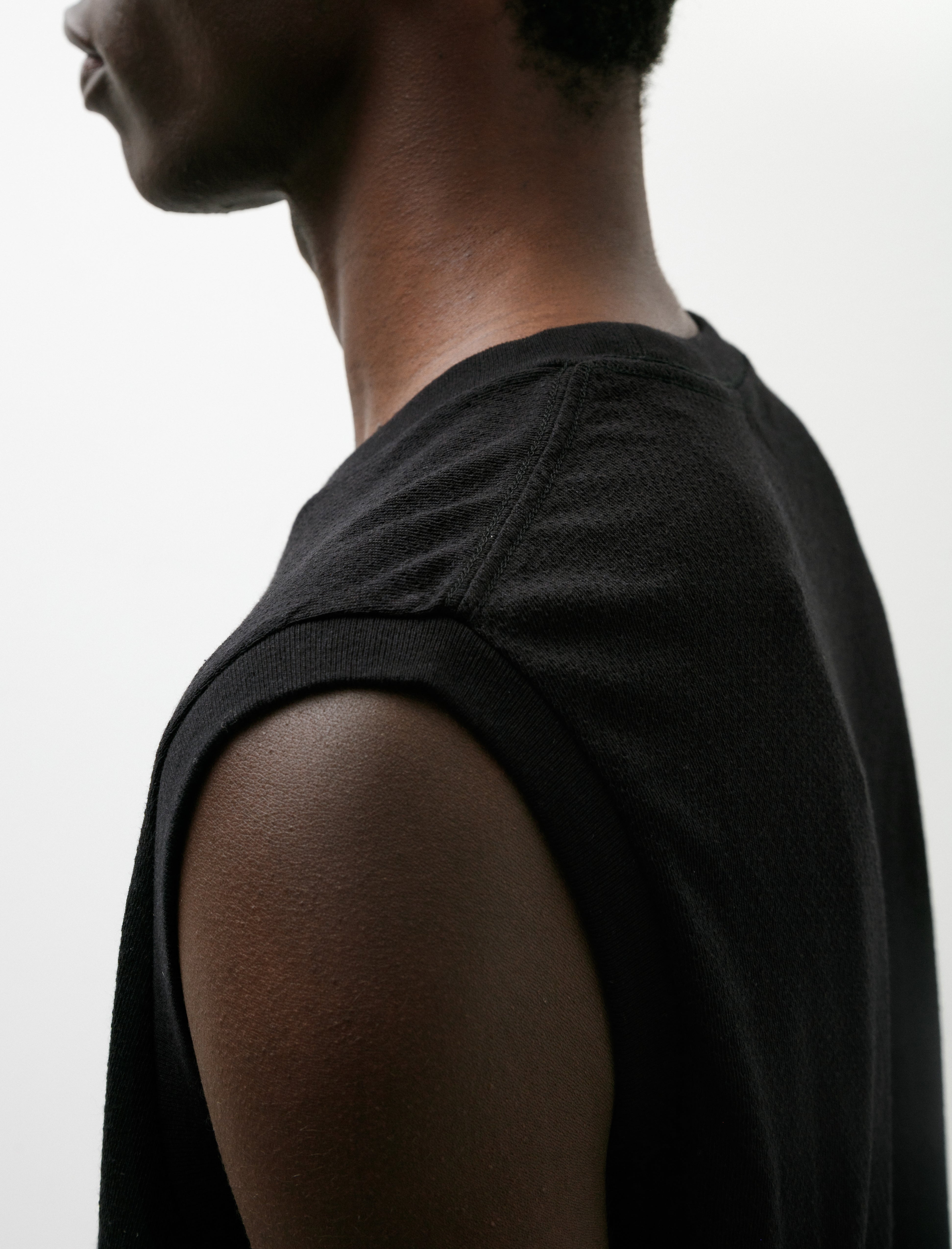 Comoli Cotton Mesh Sleeveless Top Black