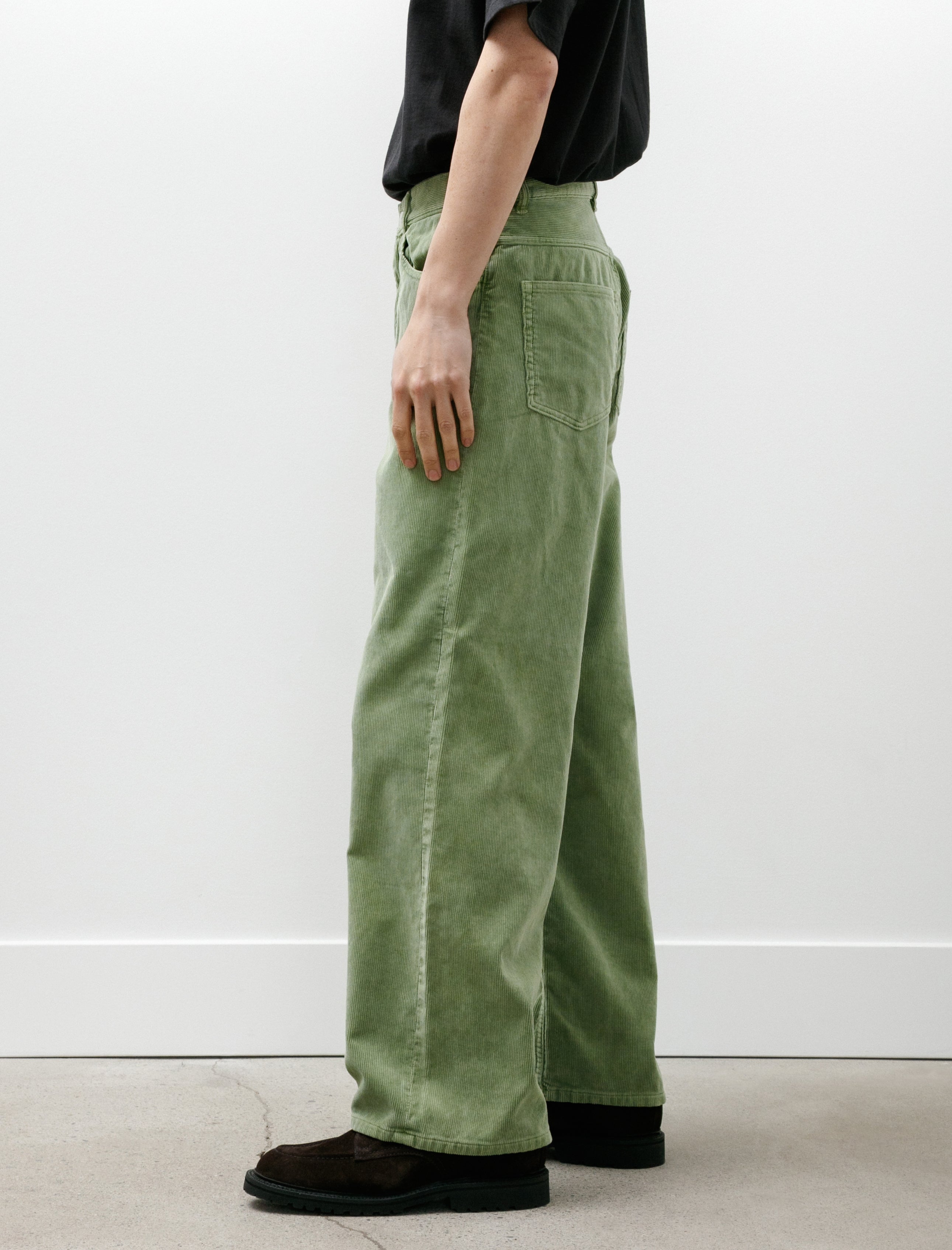Auralee Garment Dyed Finx 5P Wide Pants Corduroy Dusty Green