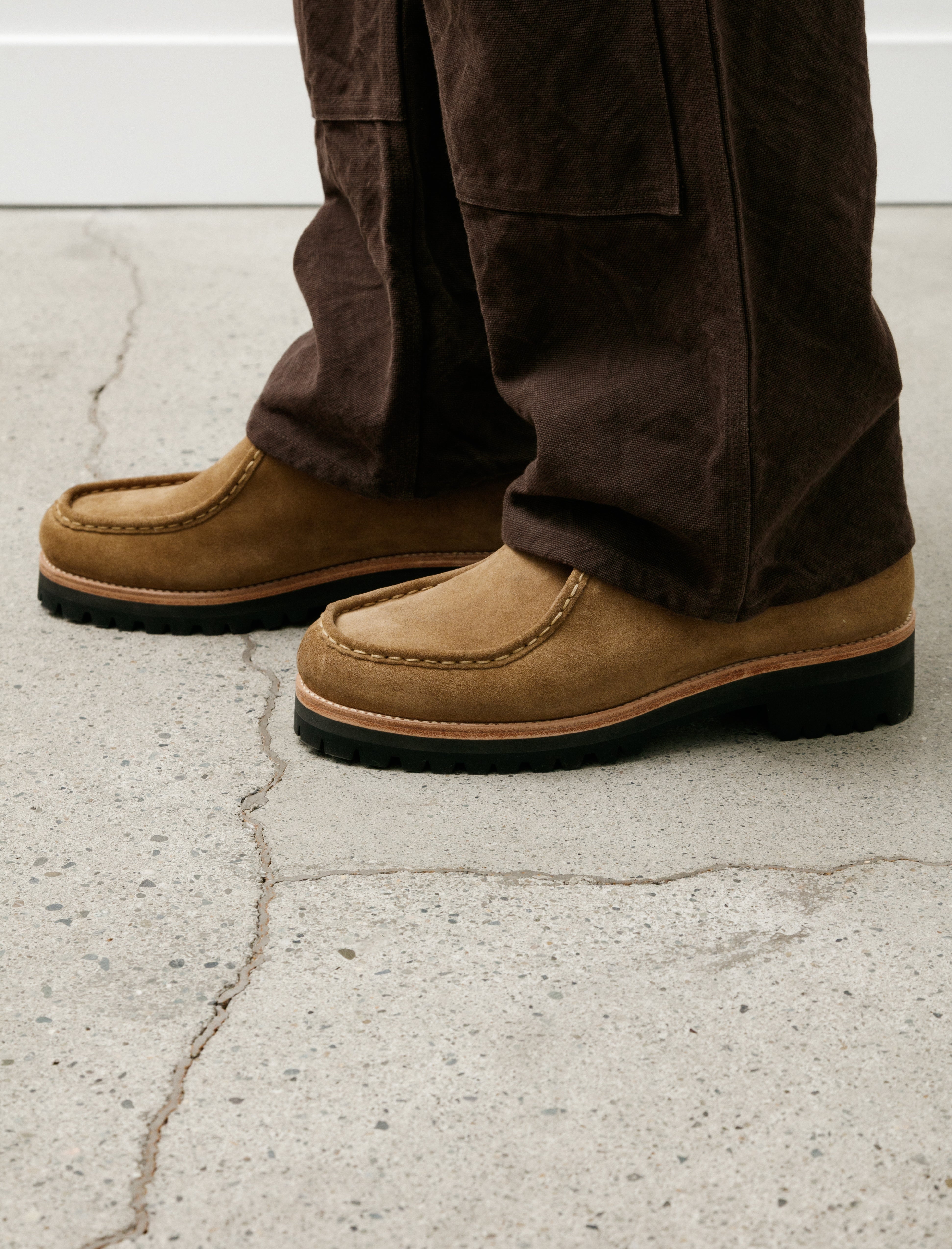 Comoli FOOTWORKS Exclusive Tyrolean Shoes Beige