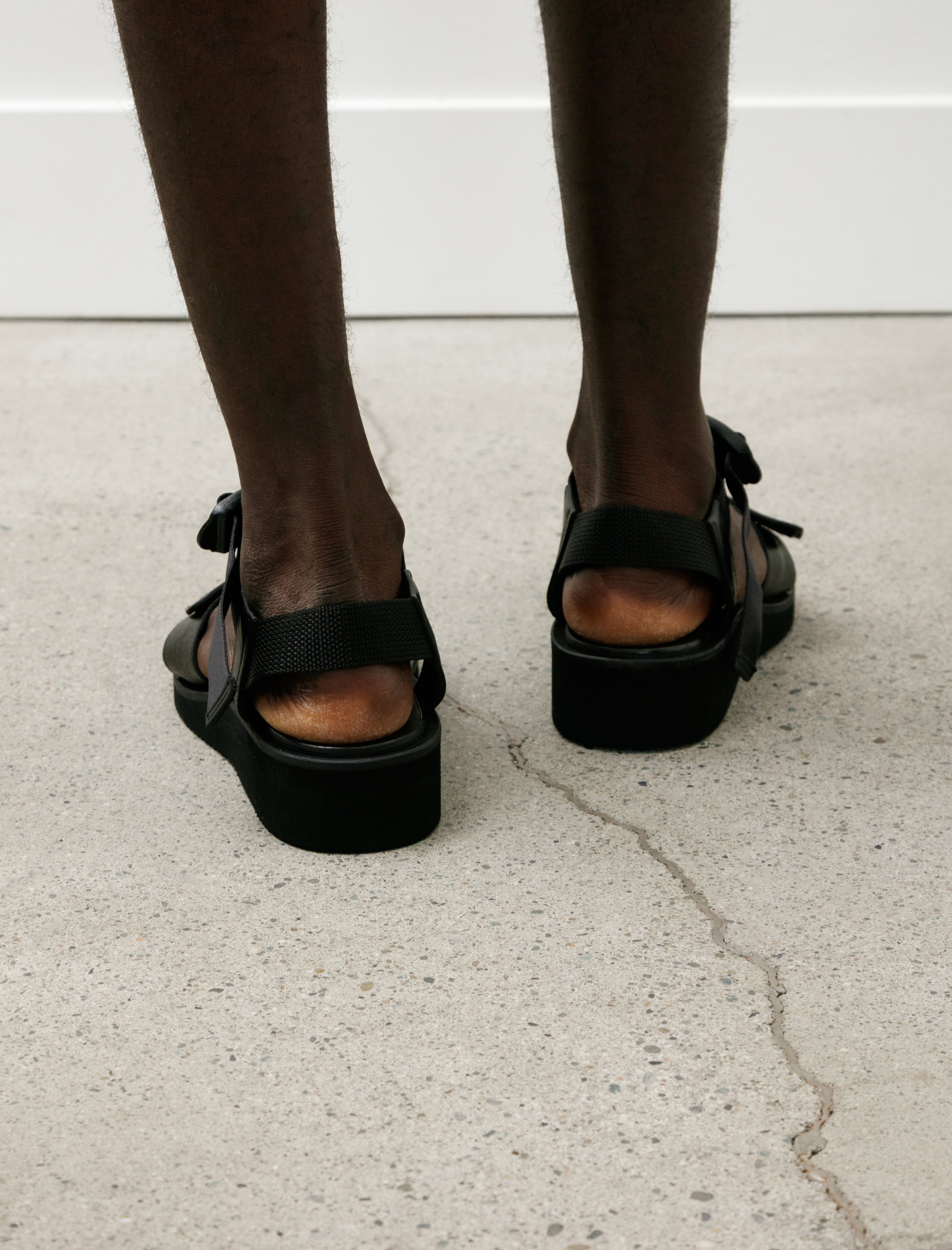 Footworks Sandals with Velcro Straps Wide Belt Grain Leather Black