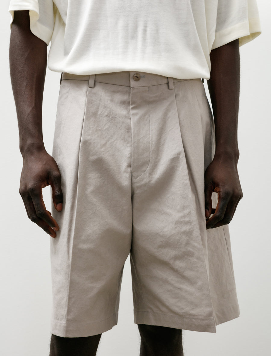 Double Pleated Shorts Beige - Image 7