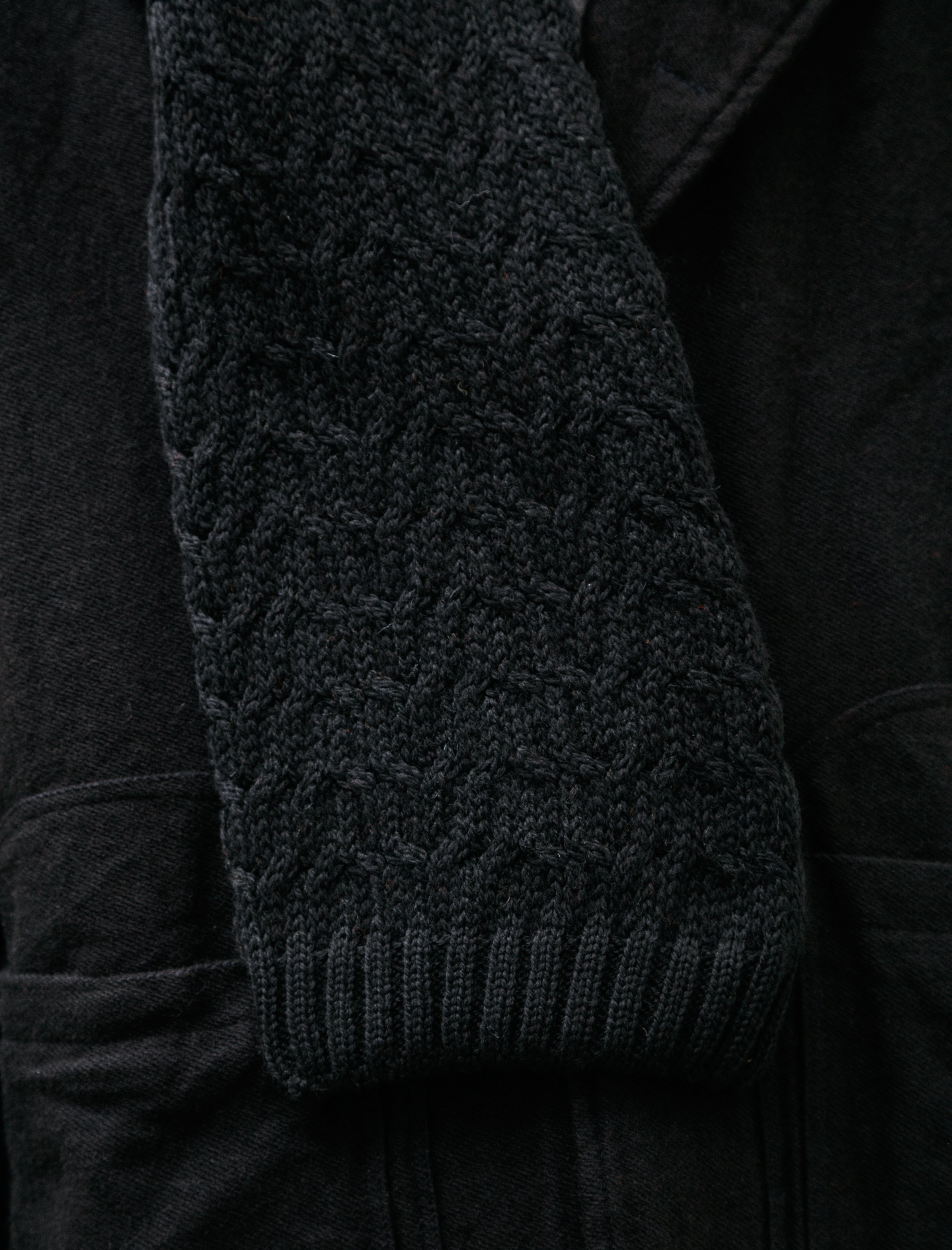 Tender 860 Permuted Cable Sleeve Scarf Two Fold Merino Wool Black/Black