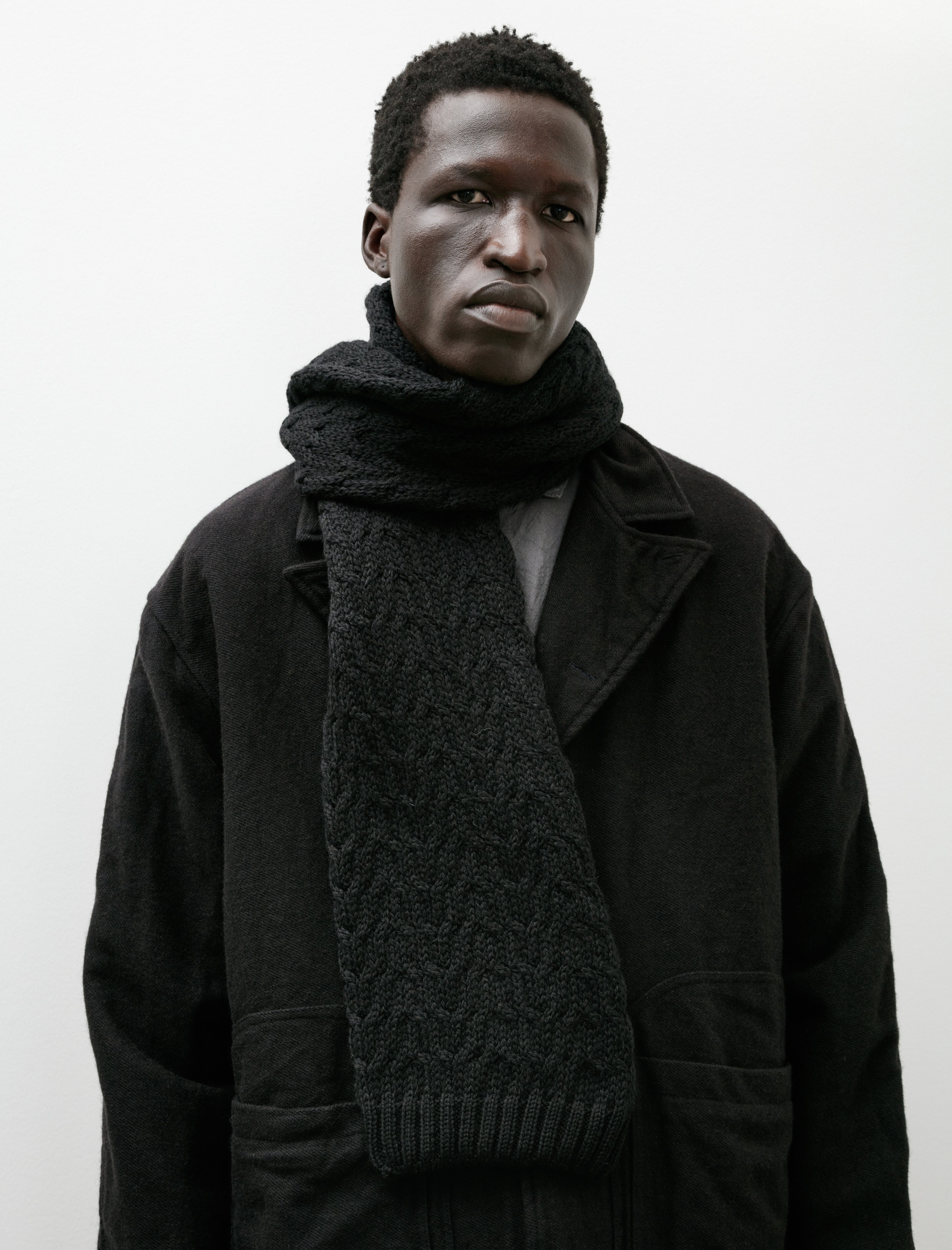 Tender 860 Permuted Cable Sleeve Scarf Two Fold Merino Wool Black/Black