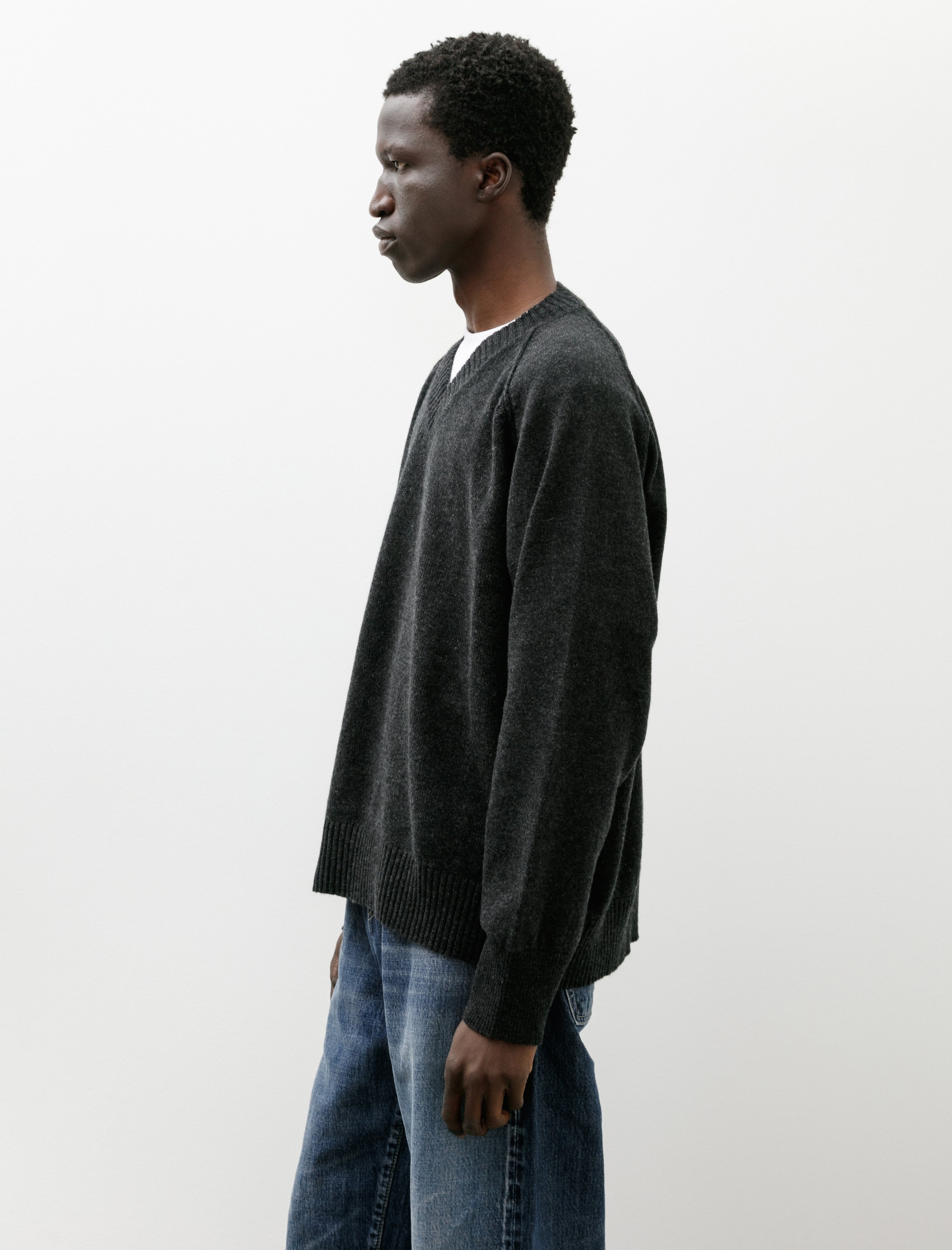 Sire V-Neck Cashmere Knit Charcoal