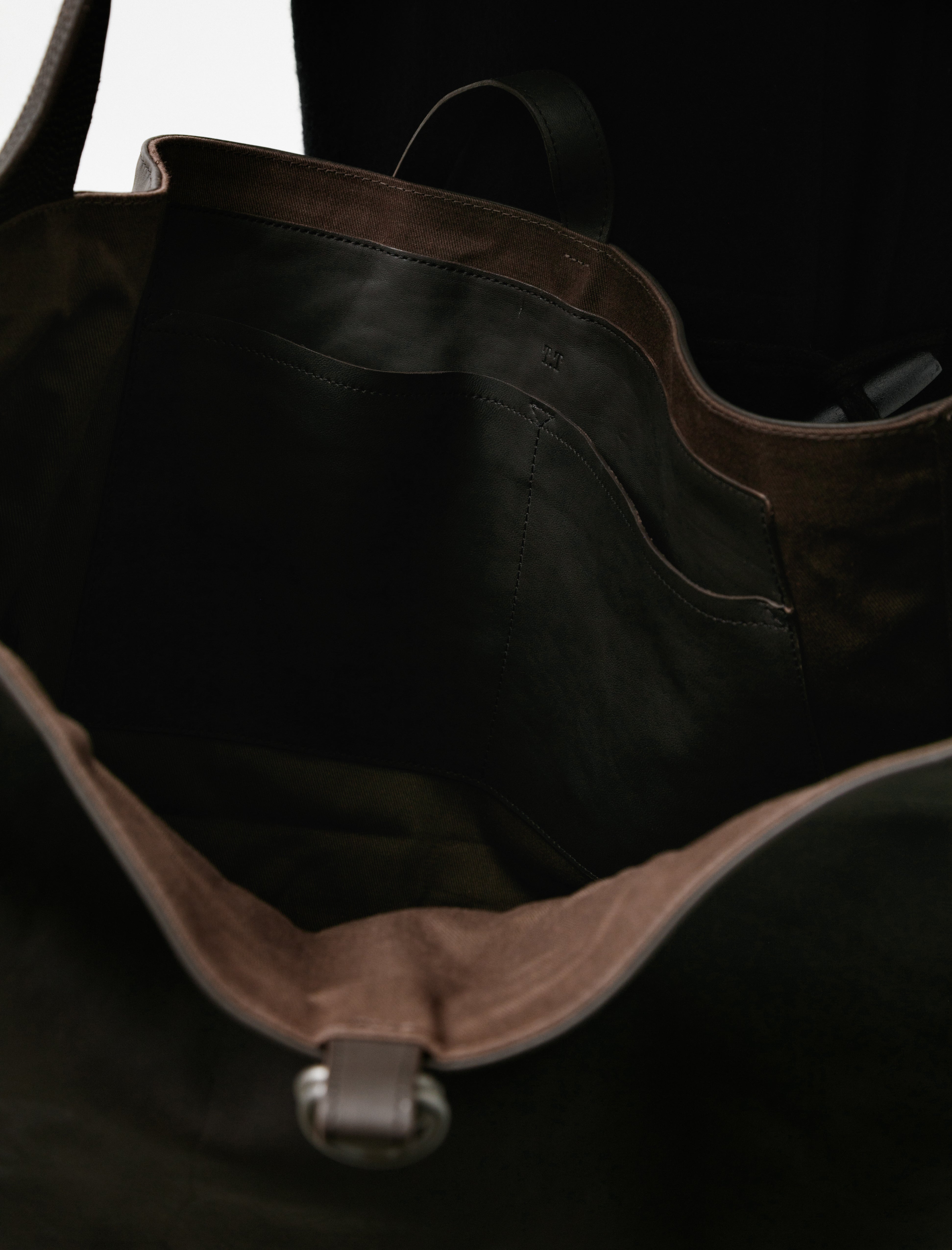 Taiga Takahashi Lot 004 Newsboy Bag Brown Leather