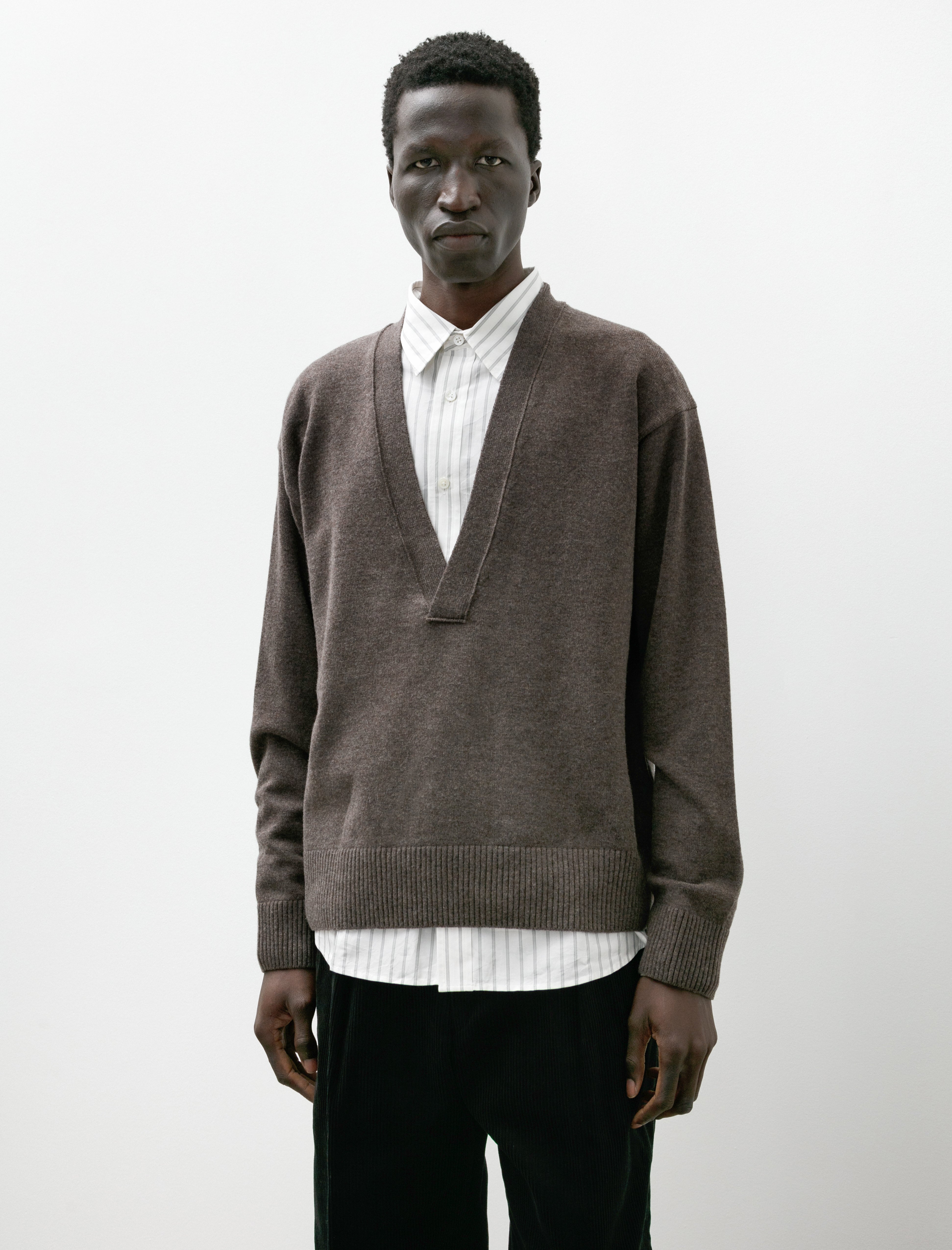 Ernie Palo V-Neck Pullover Knit Black