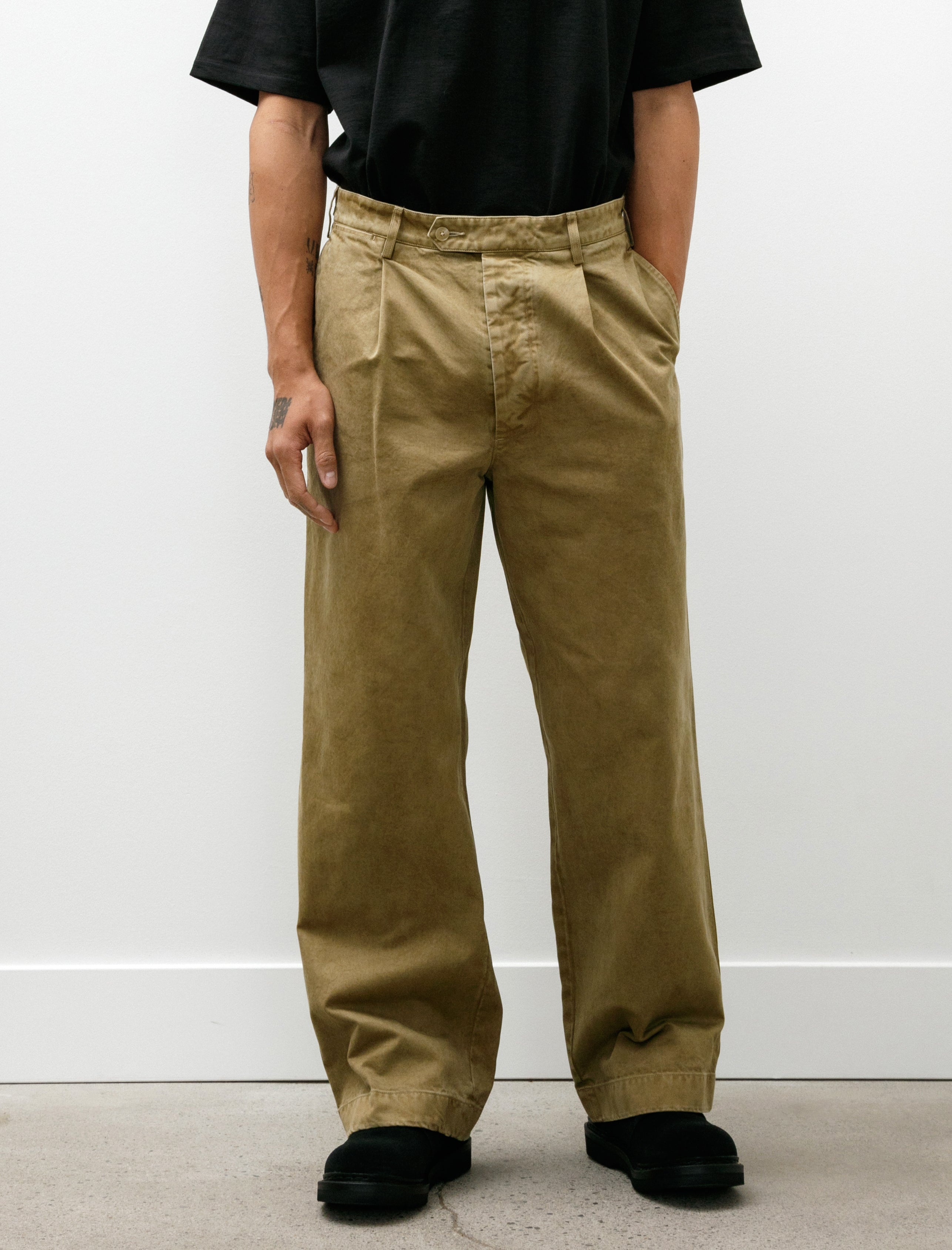 Auralee Product Dyed Finx Chino One-Tuck Pants Beige