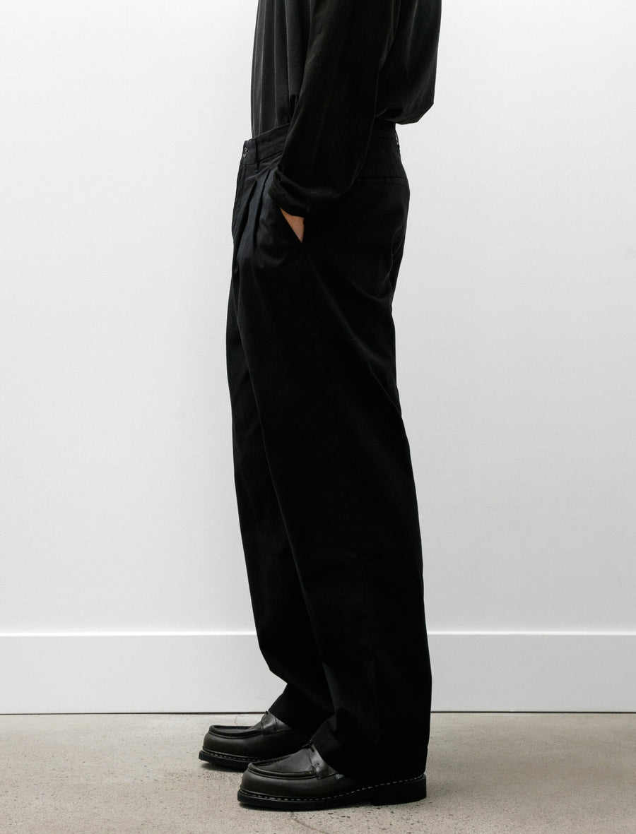 Benn Relaxed Twill Pleated Trouser Black - Image 6