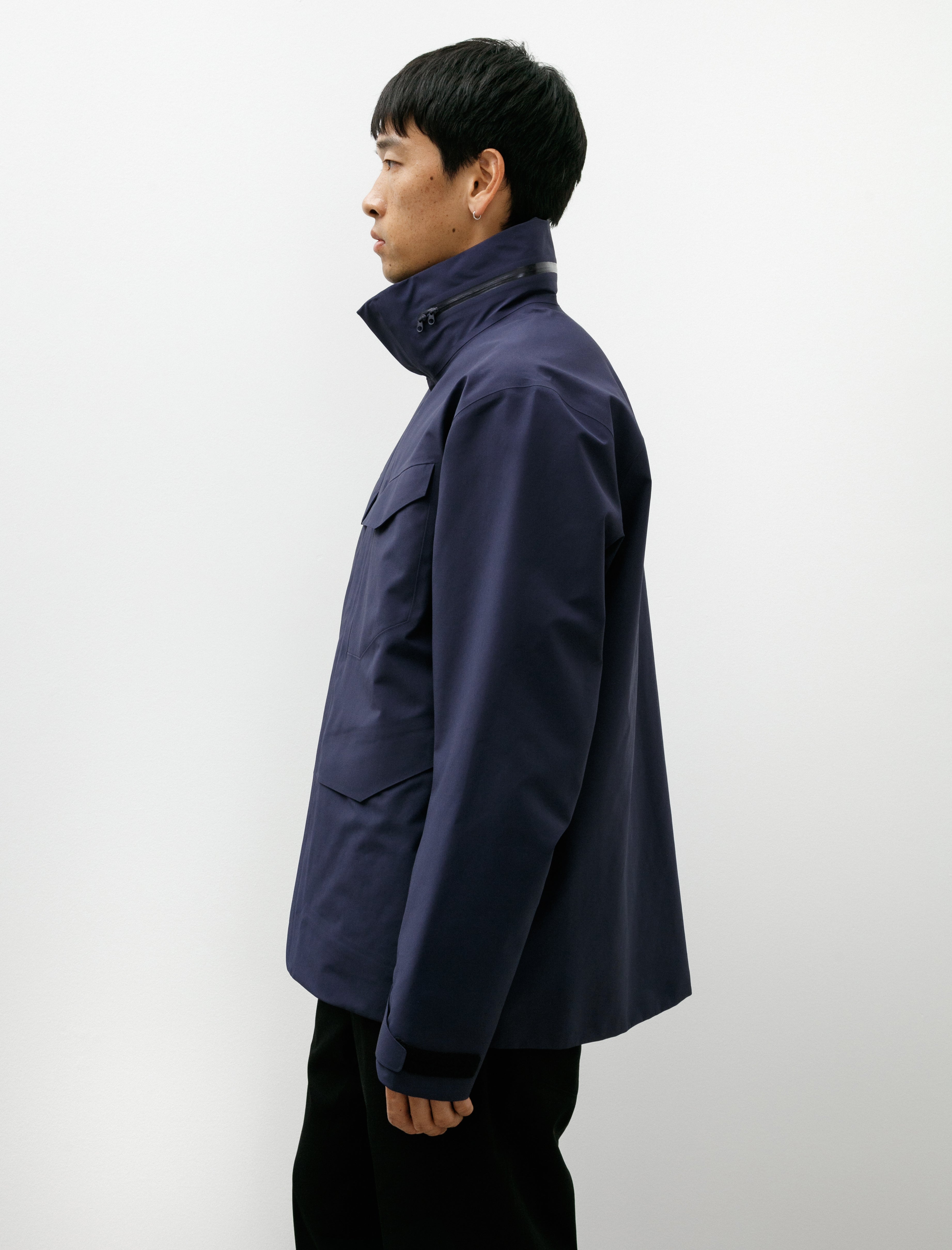 Veilance Field Jacket Passport