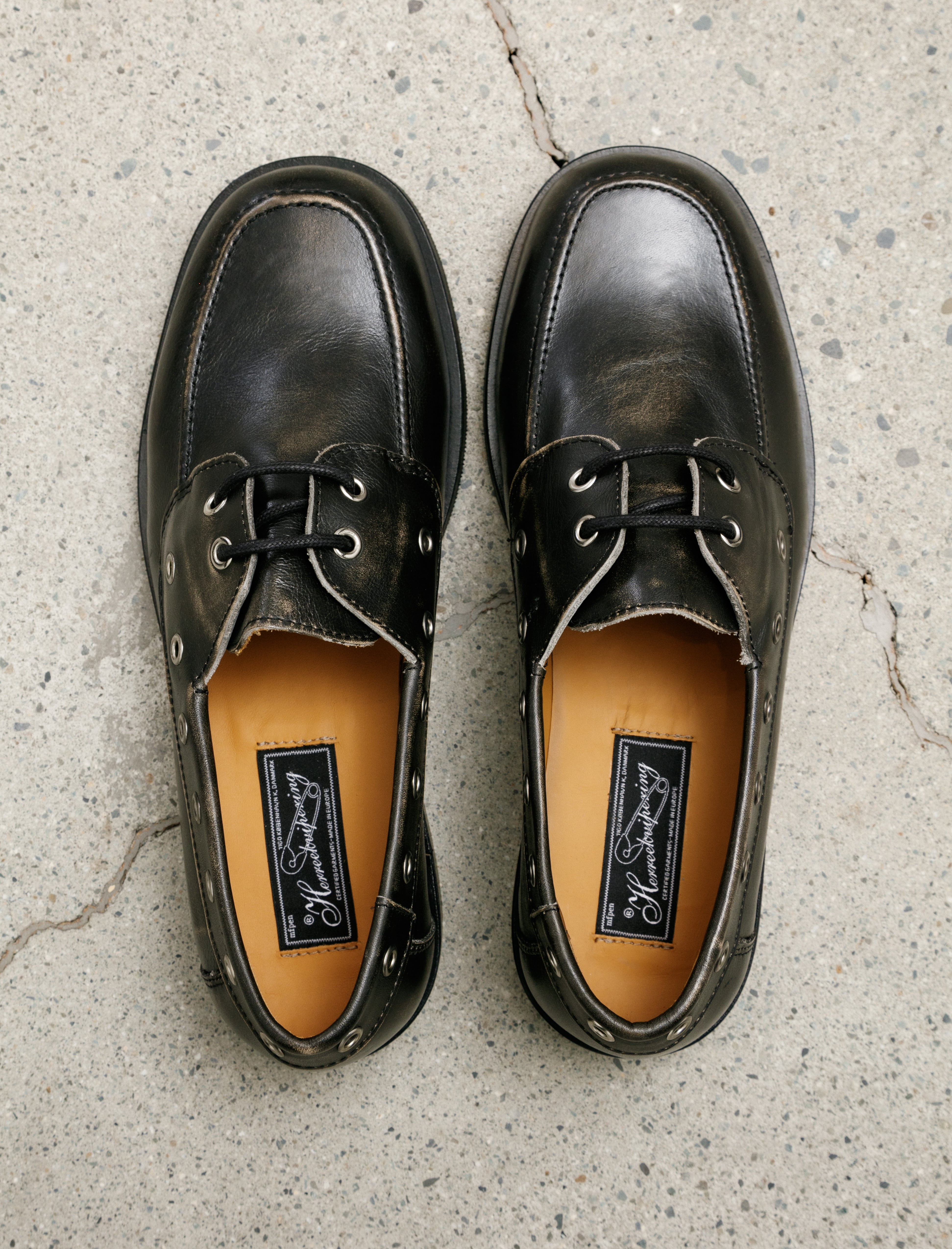 mfpen Scout Deck Shoe Scratched Black