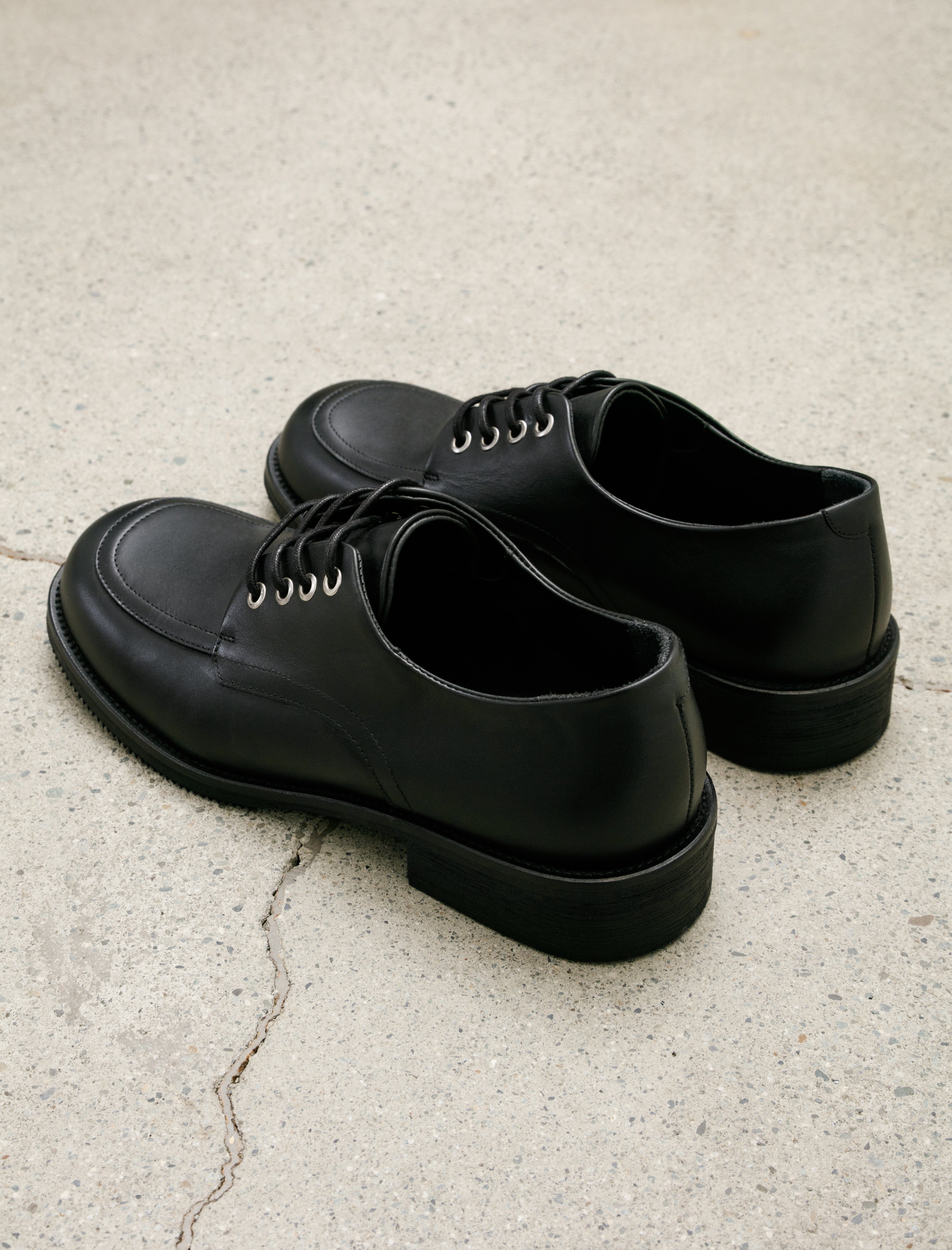 Paracia Old Buster Calfskin Black