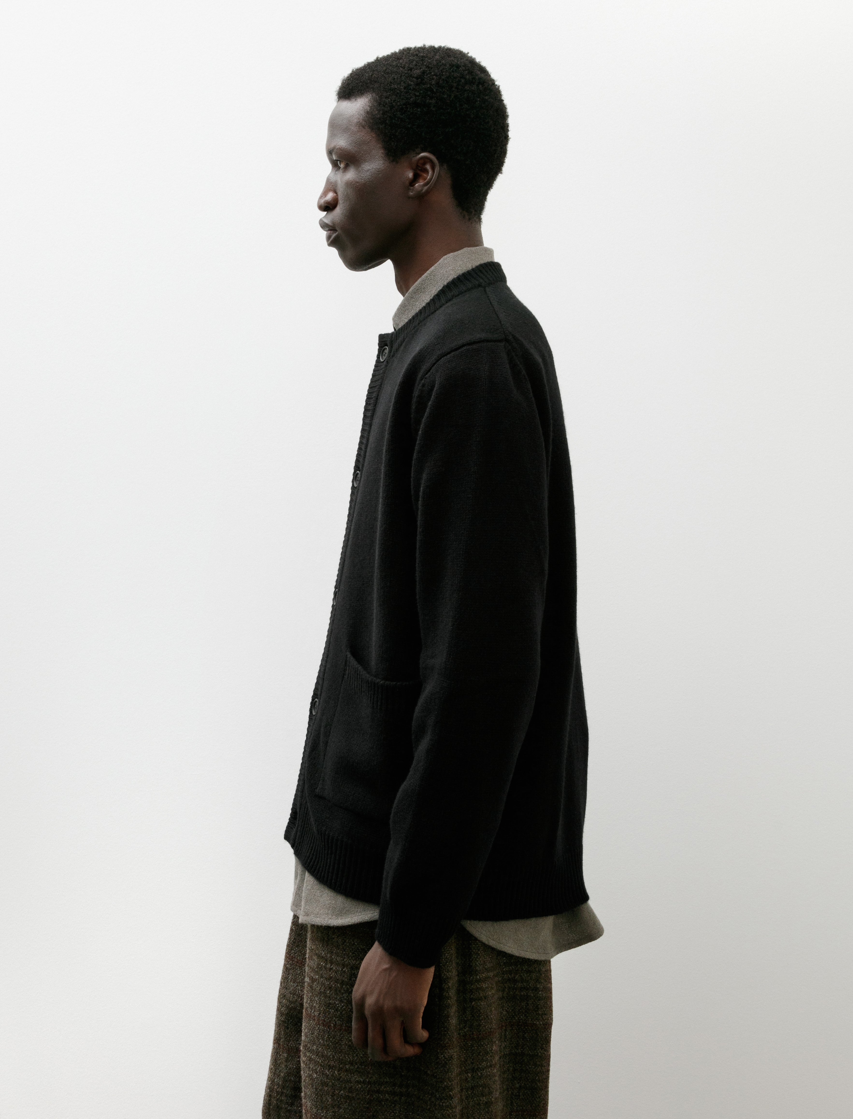 Evan Kinori Crewneck Cardigan Cashmere Lambswool Black