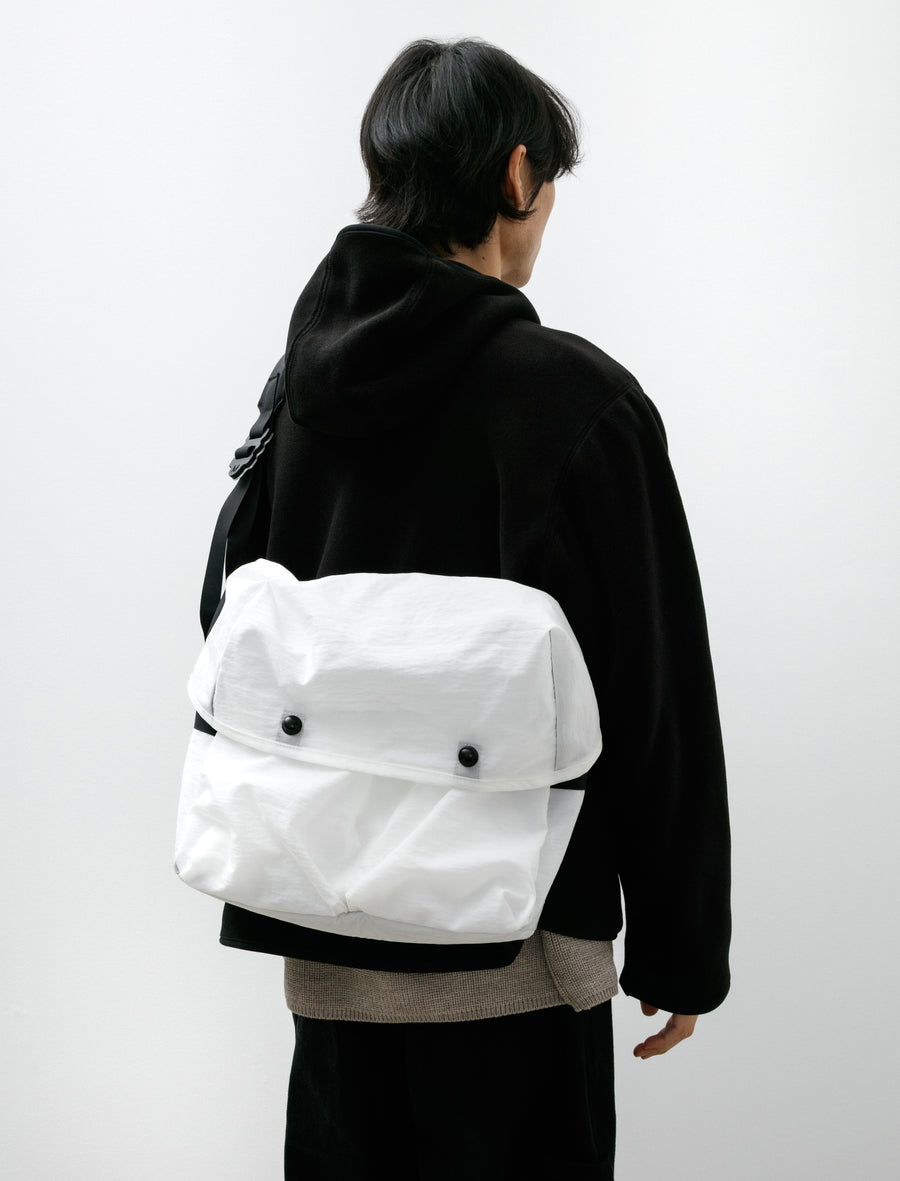 R19 Gear-4 Mini Messenger White Nylon - Image 3