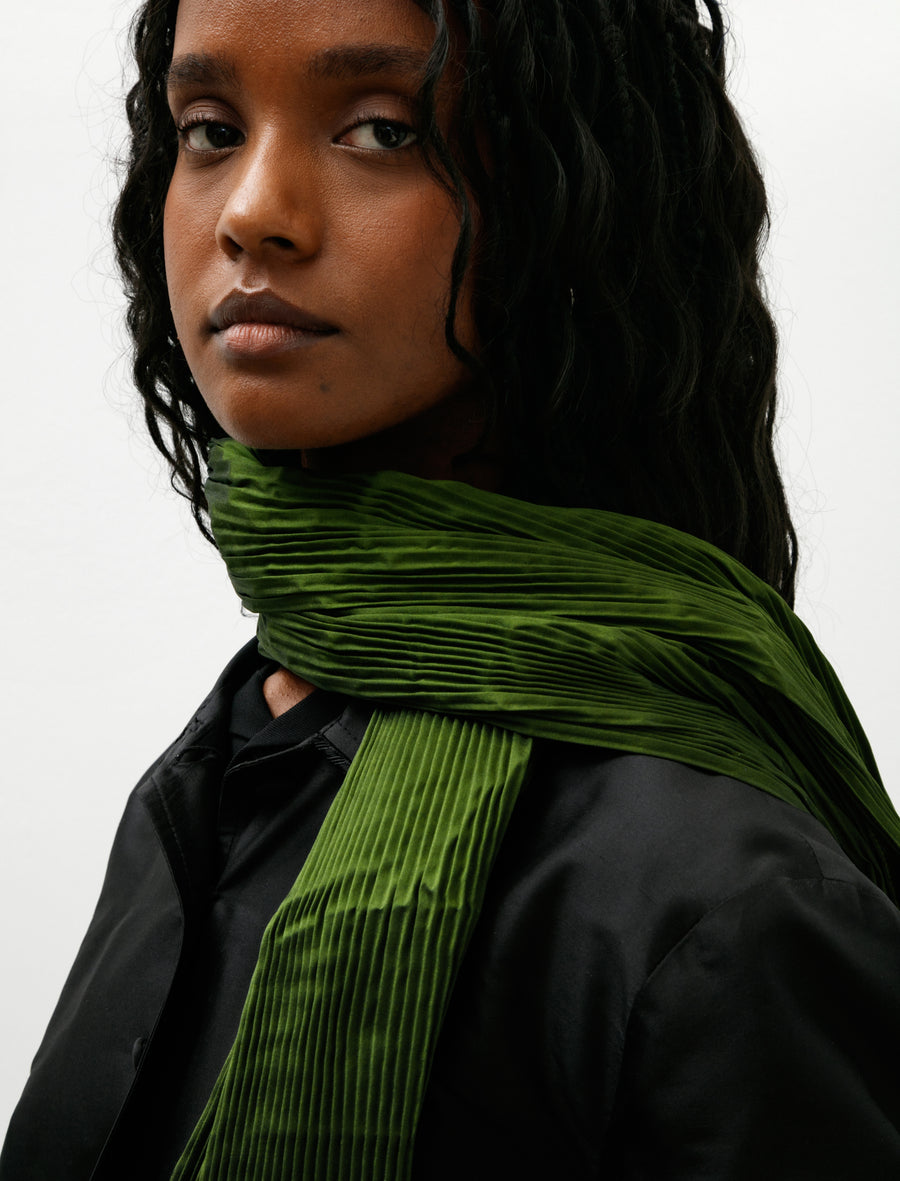 Silk Dupion Pleated Scarf Bottle Green - Image 2
