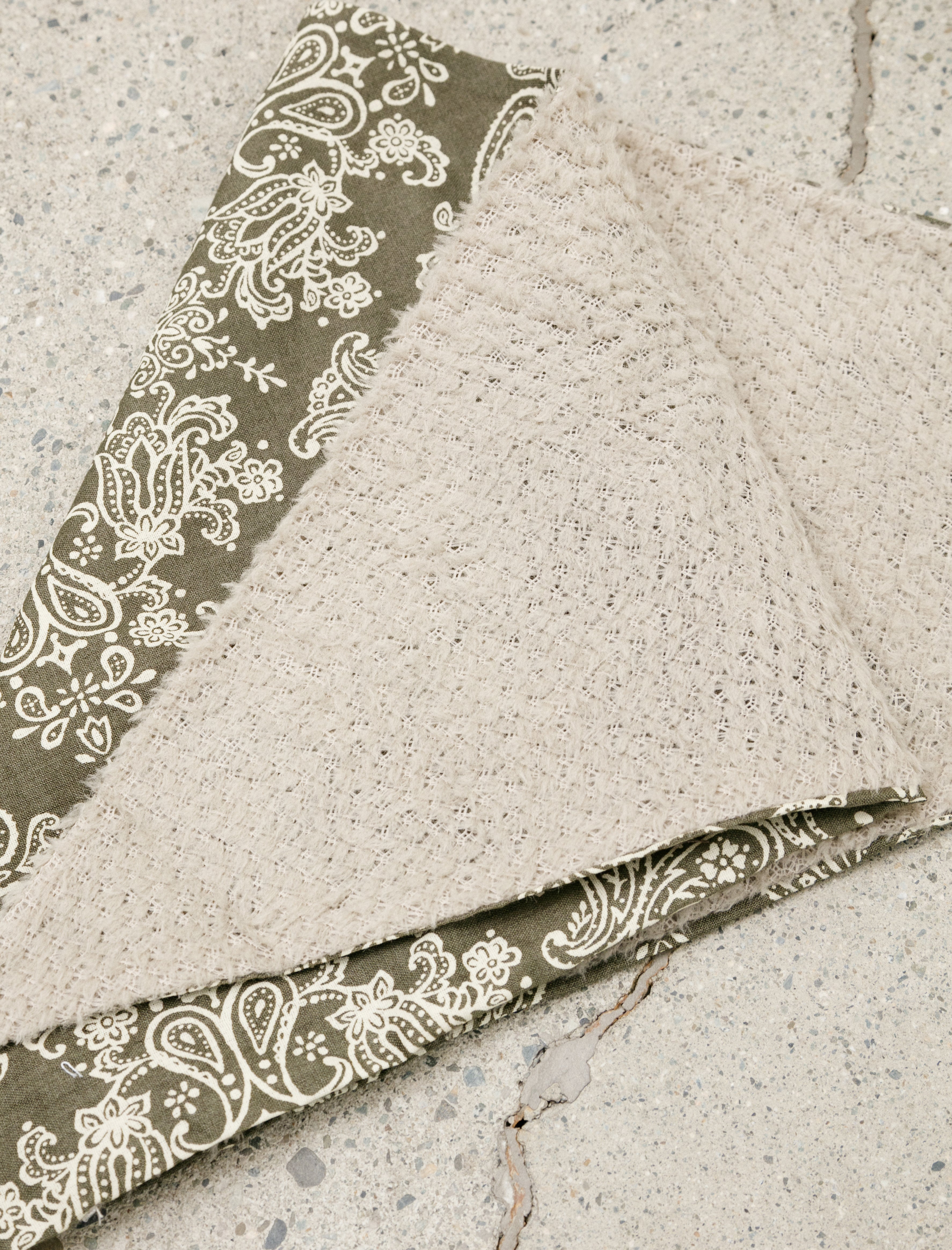 Satisfy FuzzFleece AD Bandana Khaki