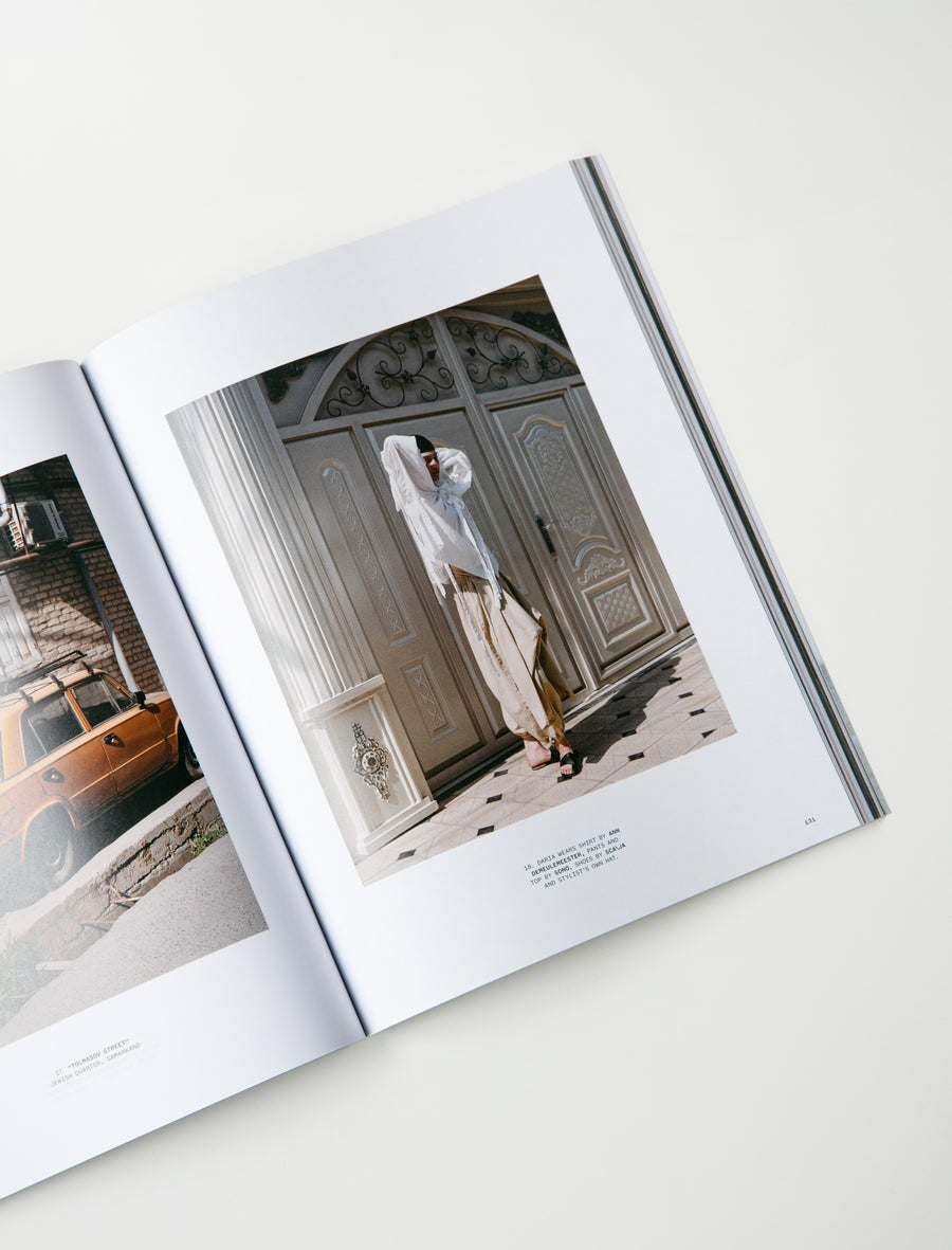 Holiday Magazine No 396 - Image 2