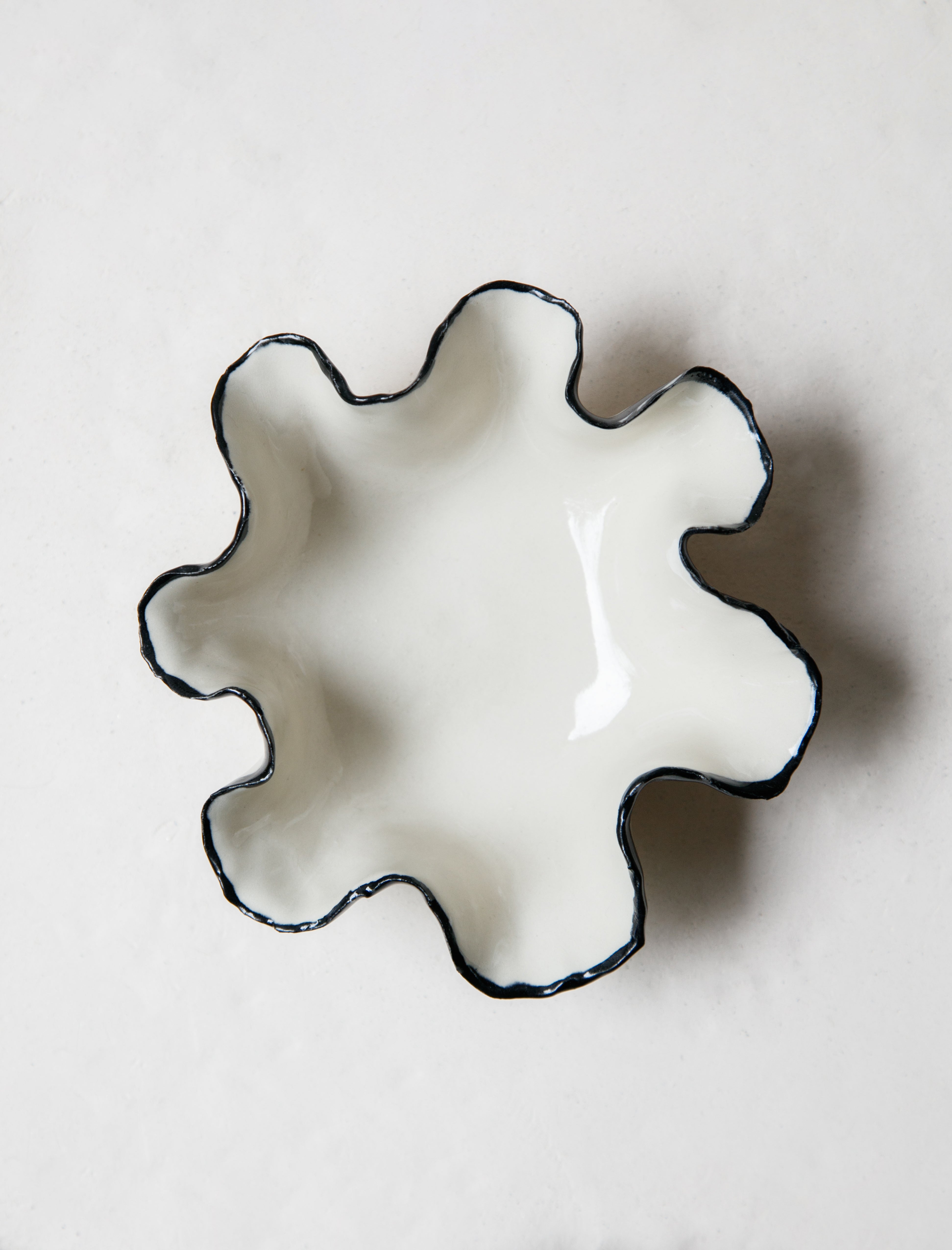 Nathalee Paolinelli Ruffle Bowl Black Rim #22