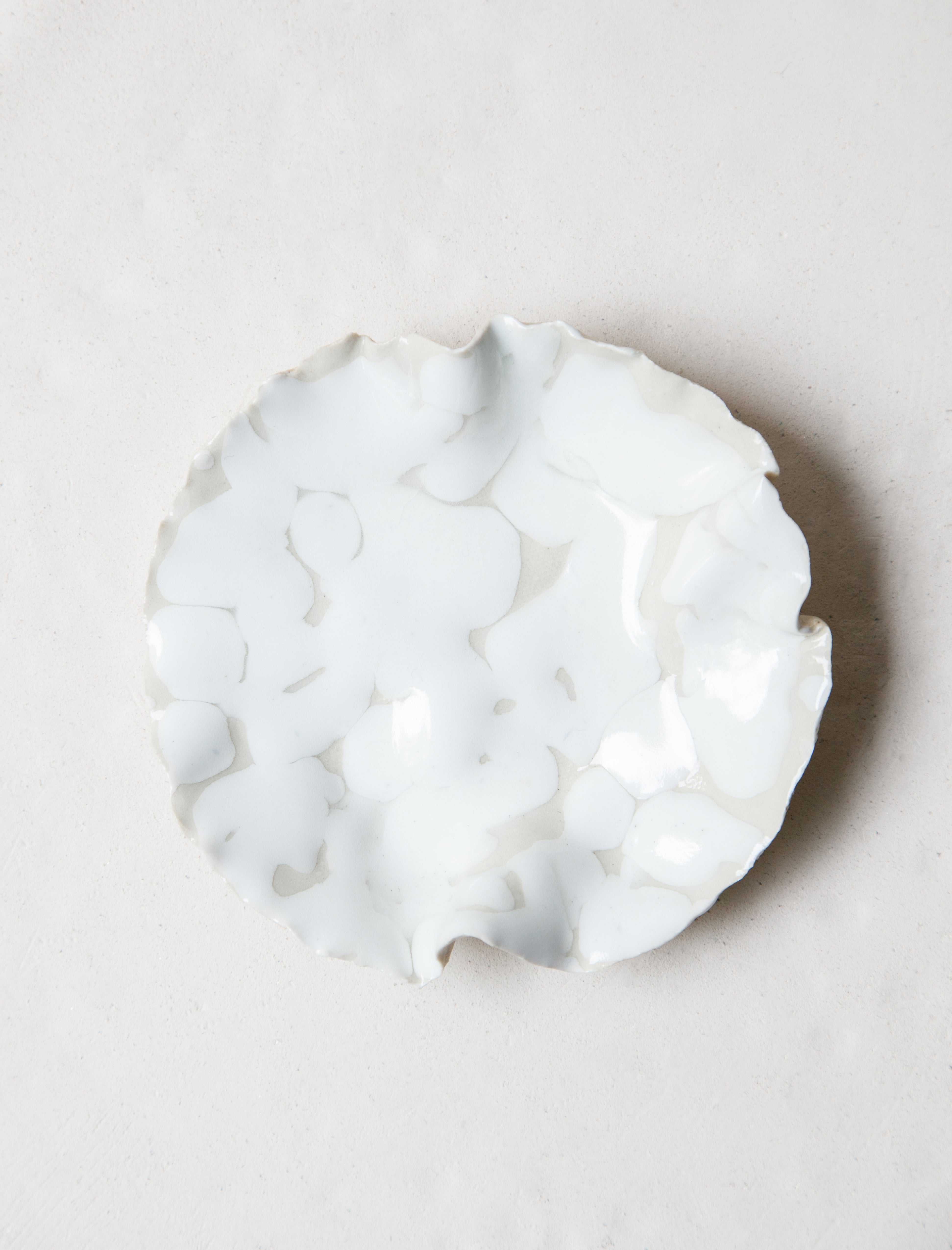 Nathalee Paolinelli Ruffle Dish Cream/White #6