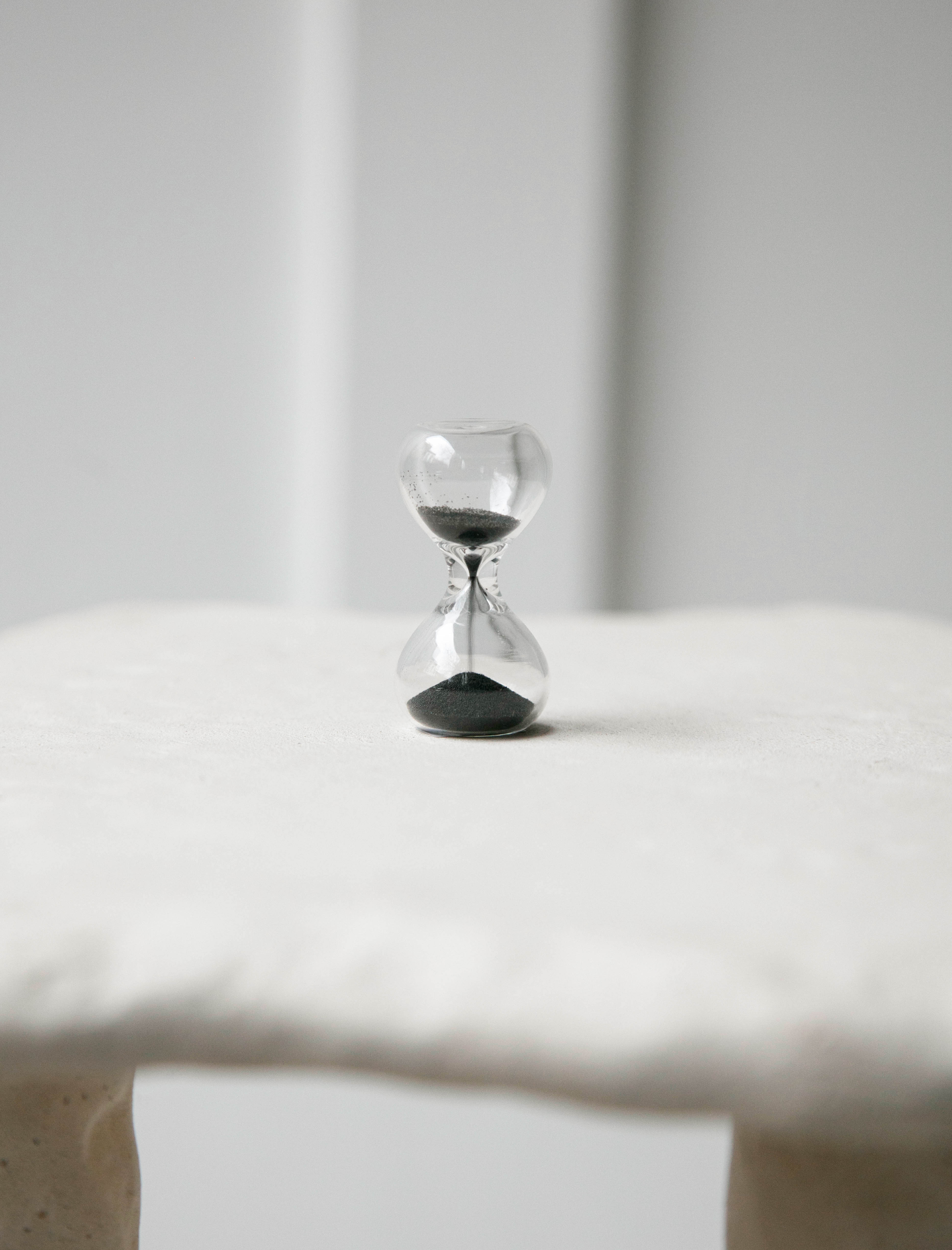Hightide Miniature Hourglass Black