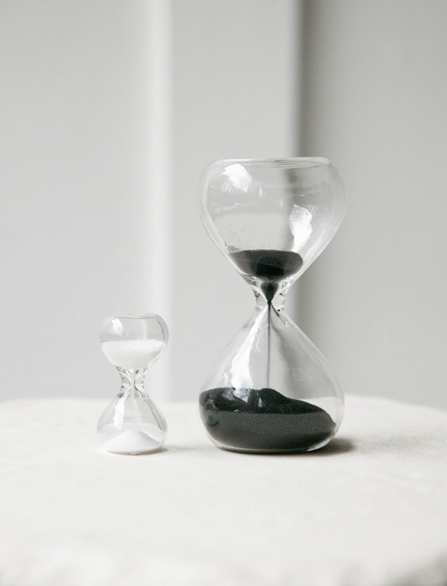 Miniature Hourglass White - Image 3