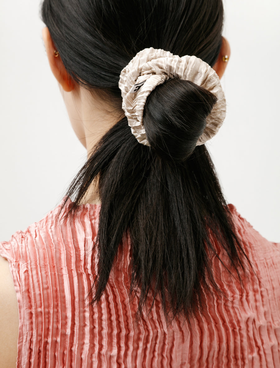 Plissé Silk Scrunchie - Image 7