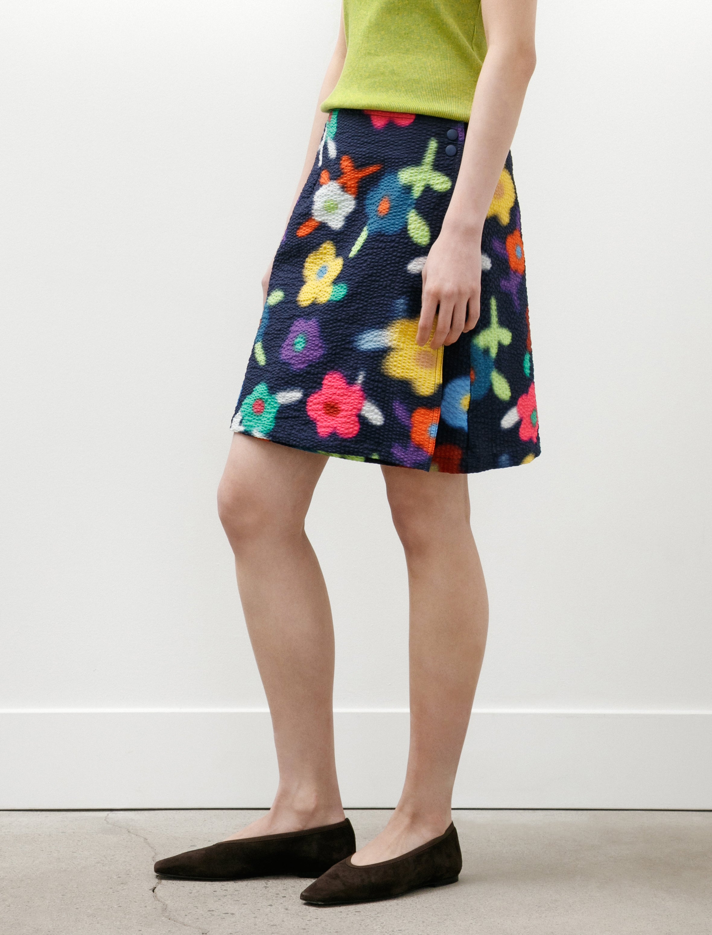Howlin' Safe Skirt Trippy Flowers
