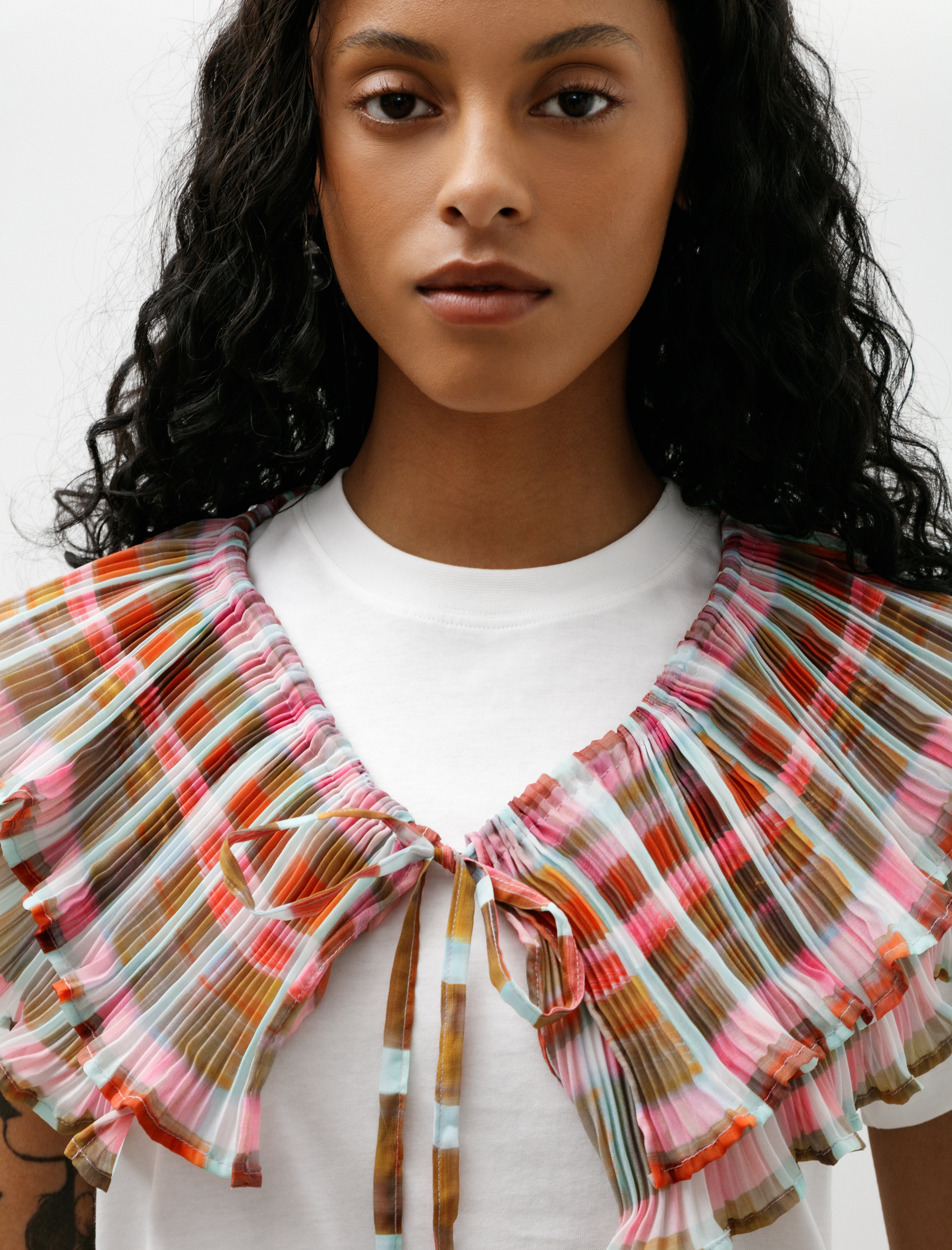 Julia Heuer Winnie Collar Tarek