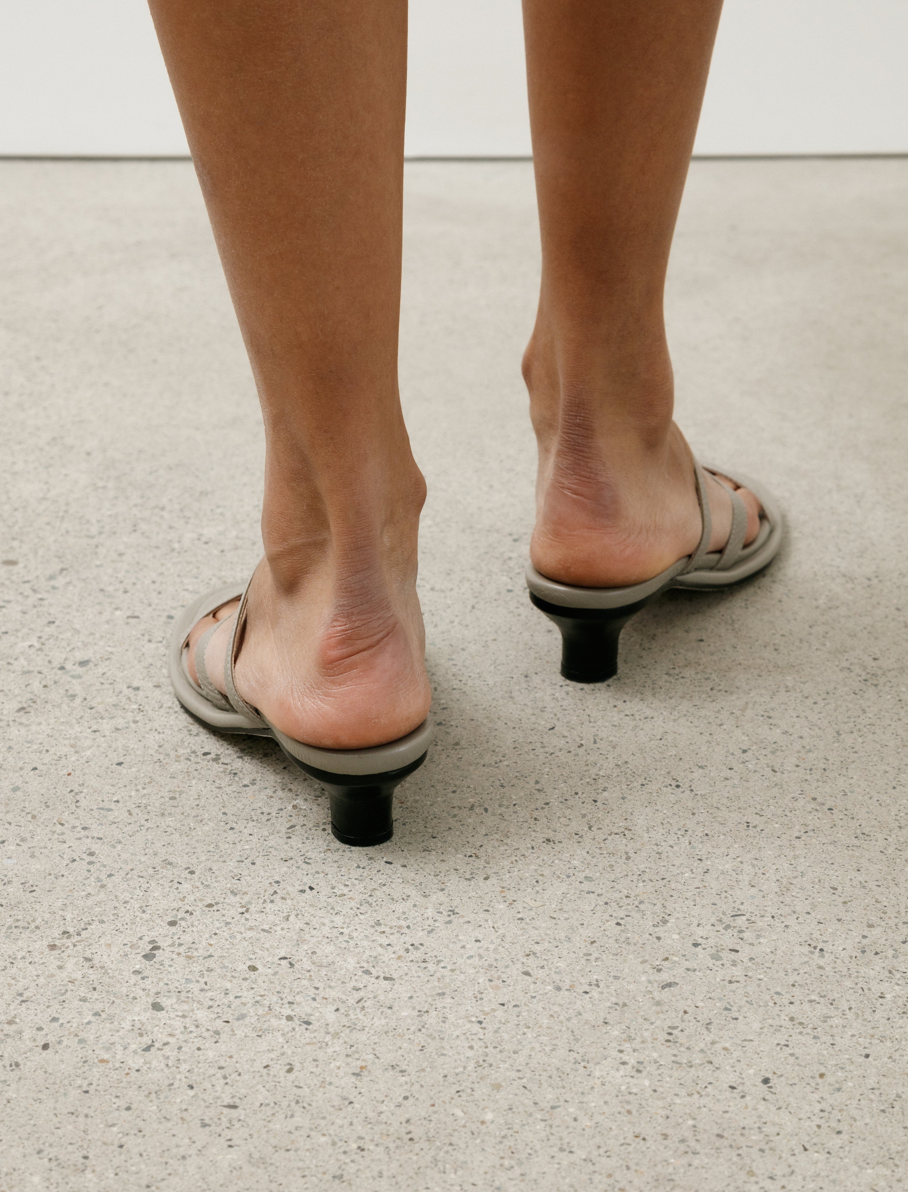 Lauren Manoogian Line Heel Stone