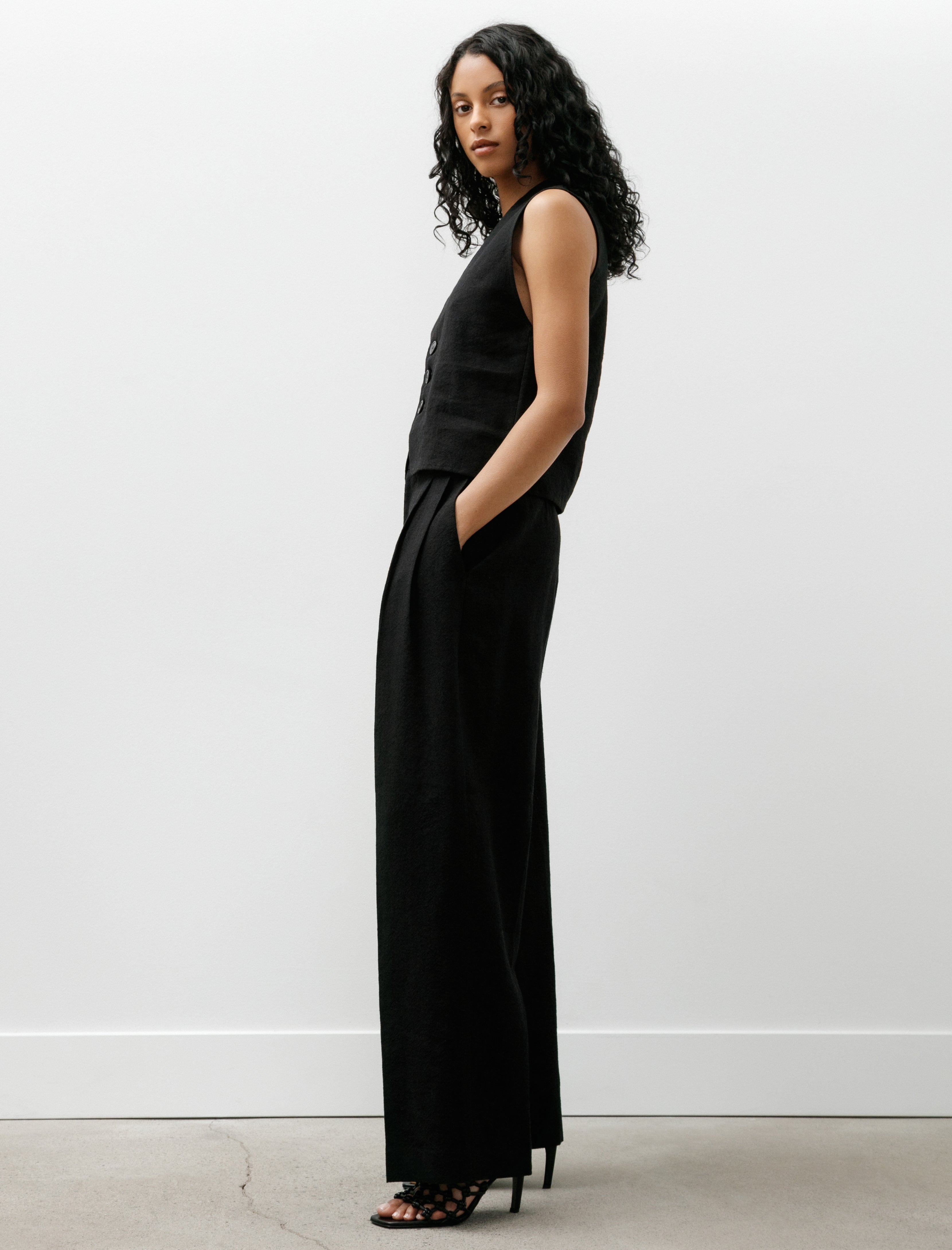 Cristaseyaクリスタセヤdouble pleated widepants Cristaseya Double Pleated Wide Pants Crepe Black – Neighbour