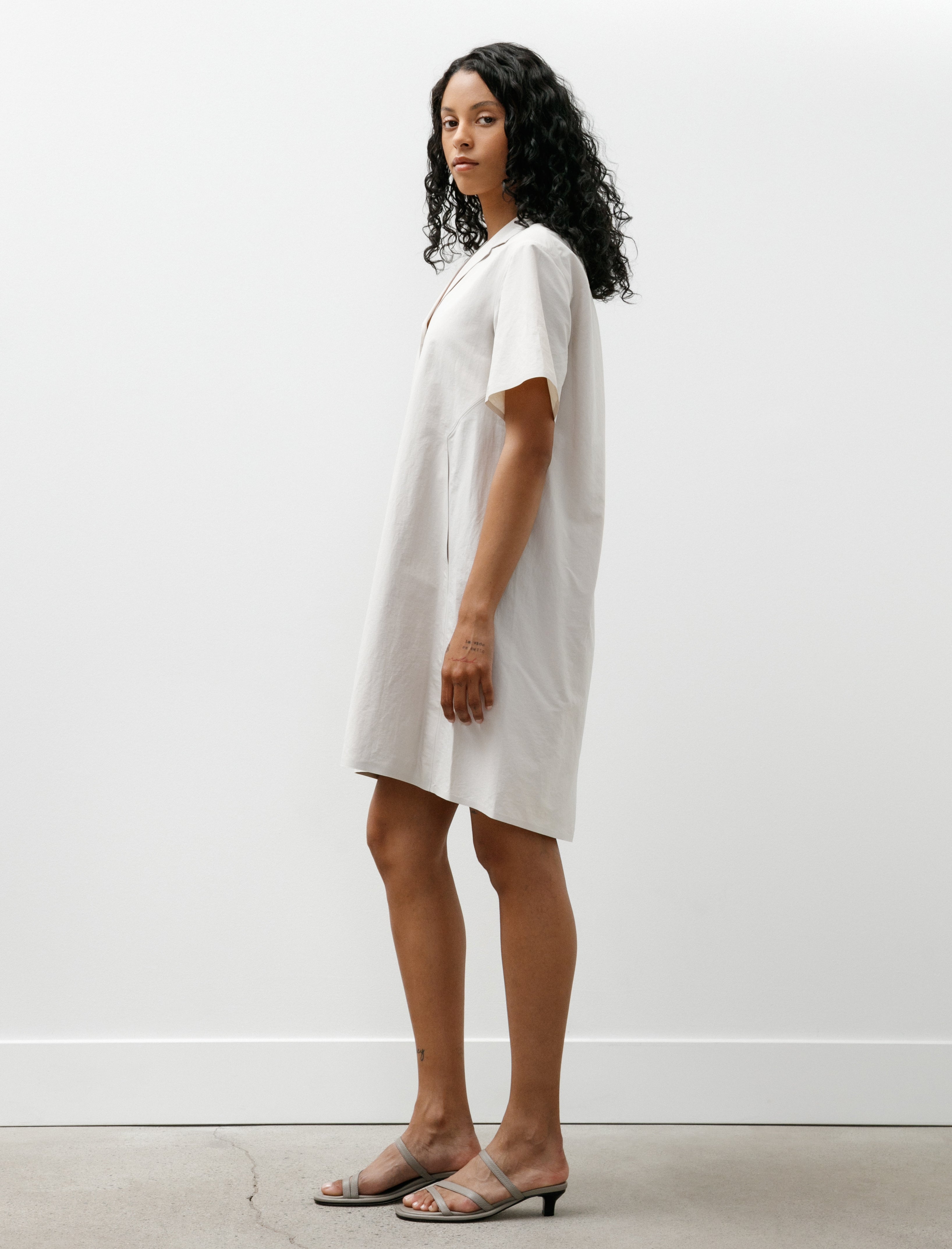 Veilance Diantric SL Dress Dark Cocoon – Neighbour