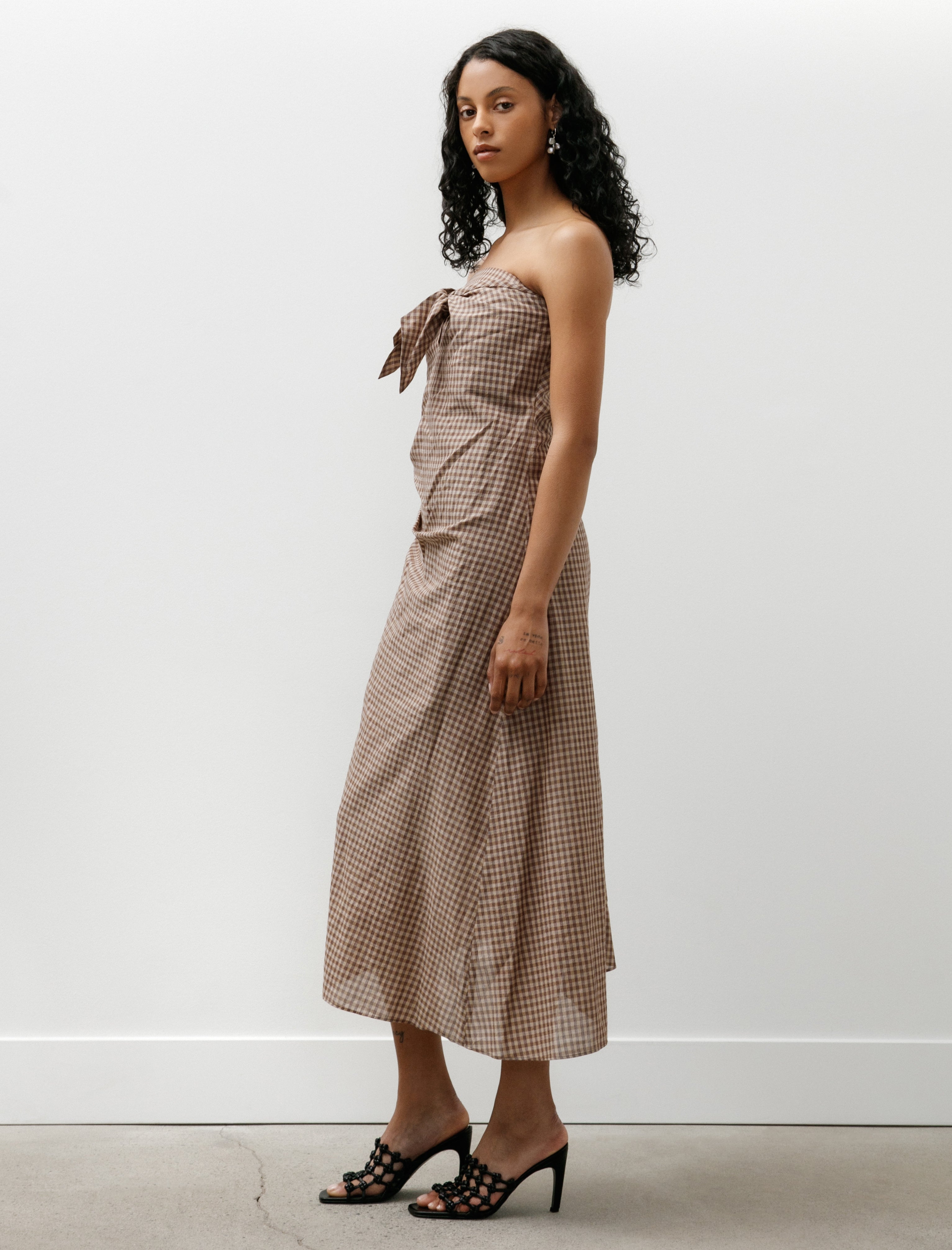 Auralee Airy Light Cotton Check Strapless Dress Brown Gingham Check –  Neighbour