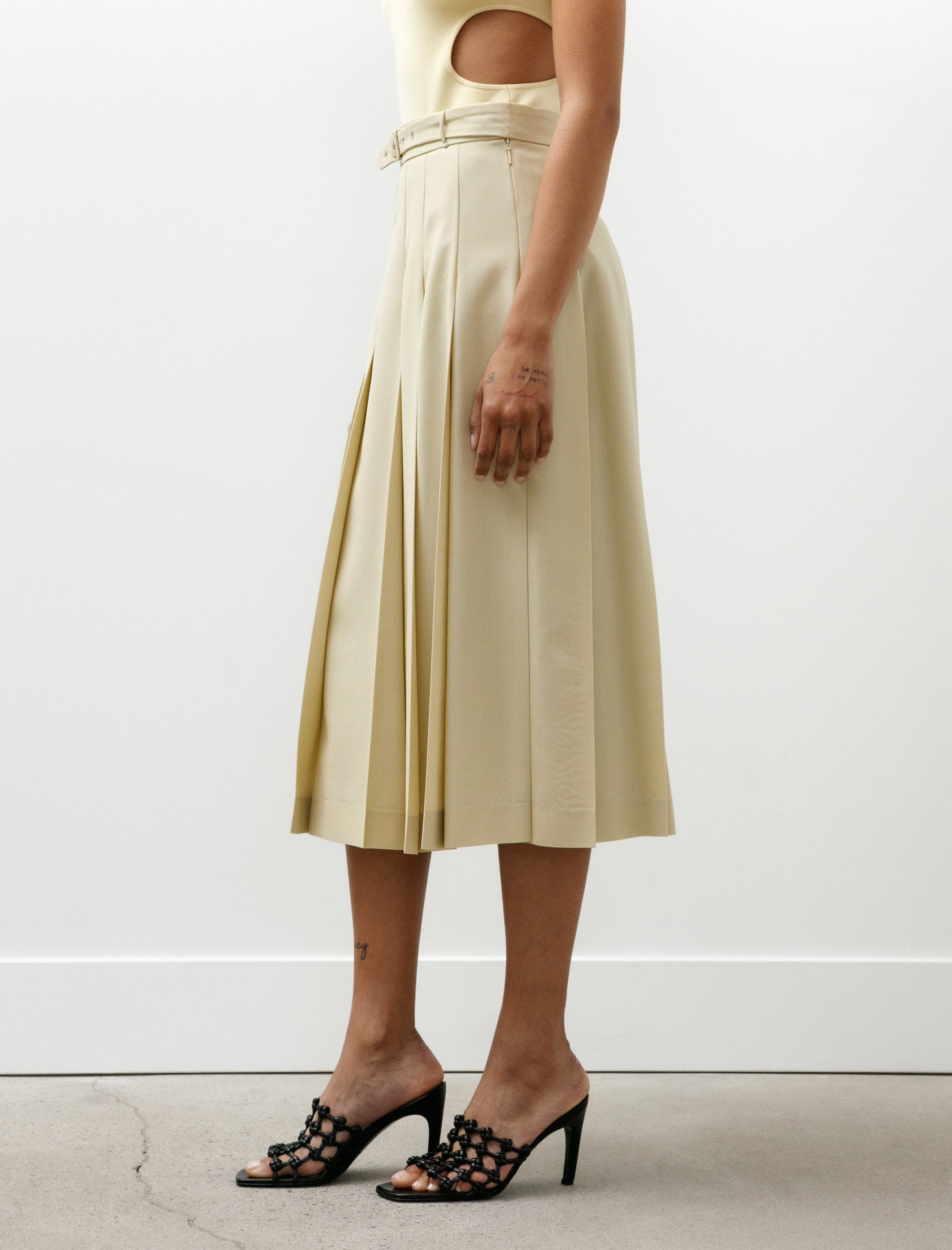 Auralee Wool Kid Mohair Hopsack Pleated Skirt Dusty Beige