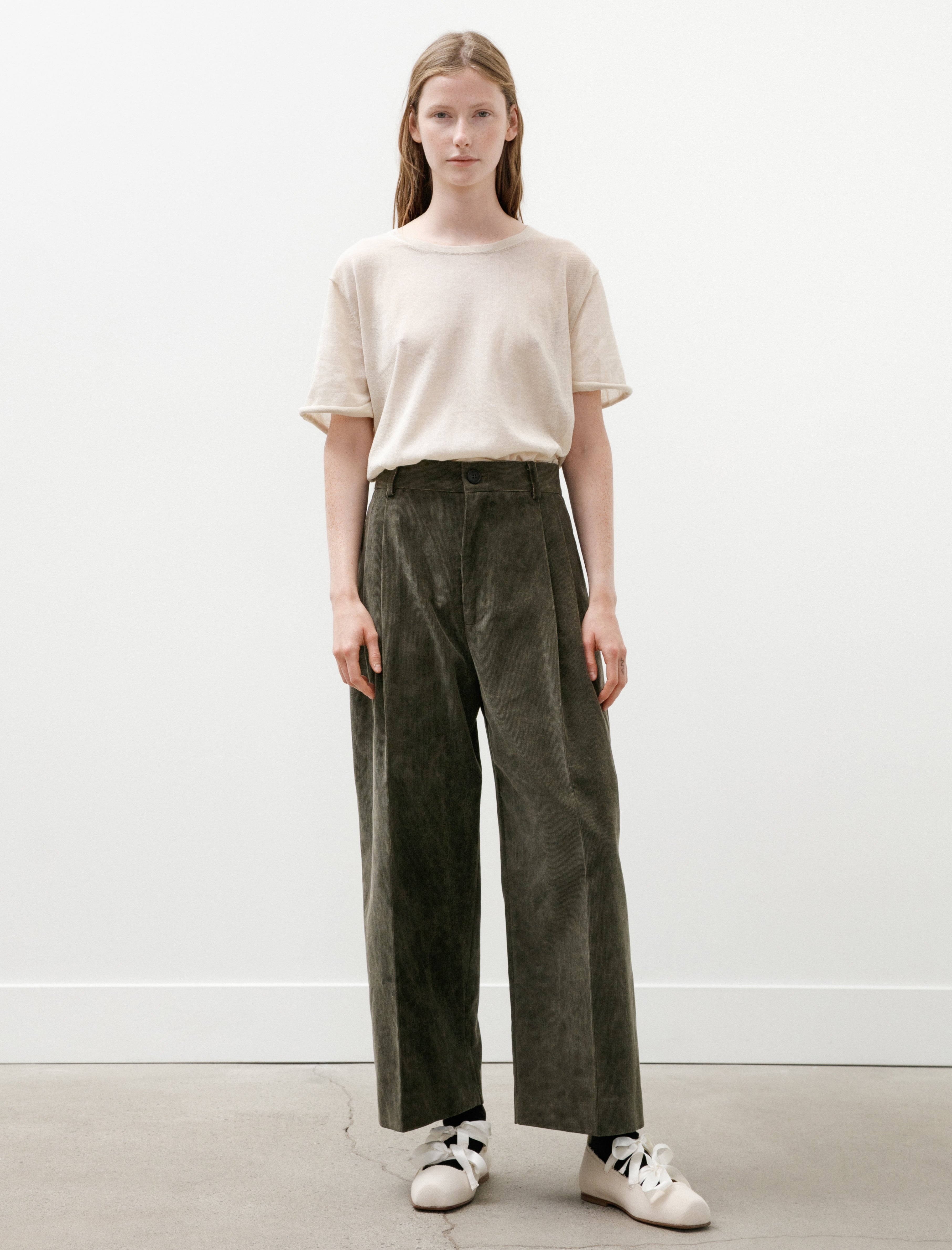 Cristaseya Double Pleated Cropped Corduroy Trousers Washed Khaki