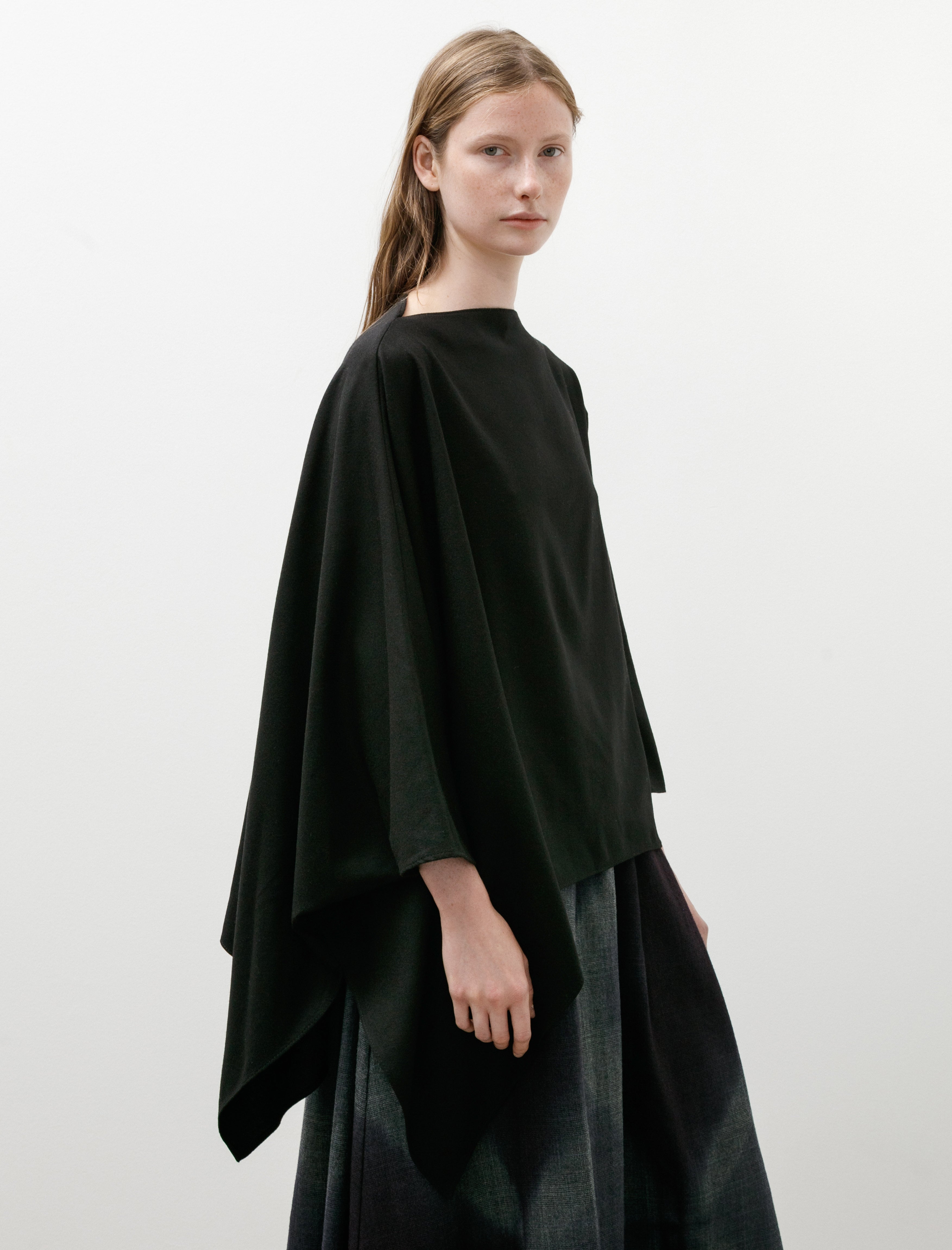 Dusan Asymmetrical T-Shirt Twill Flanella Black