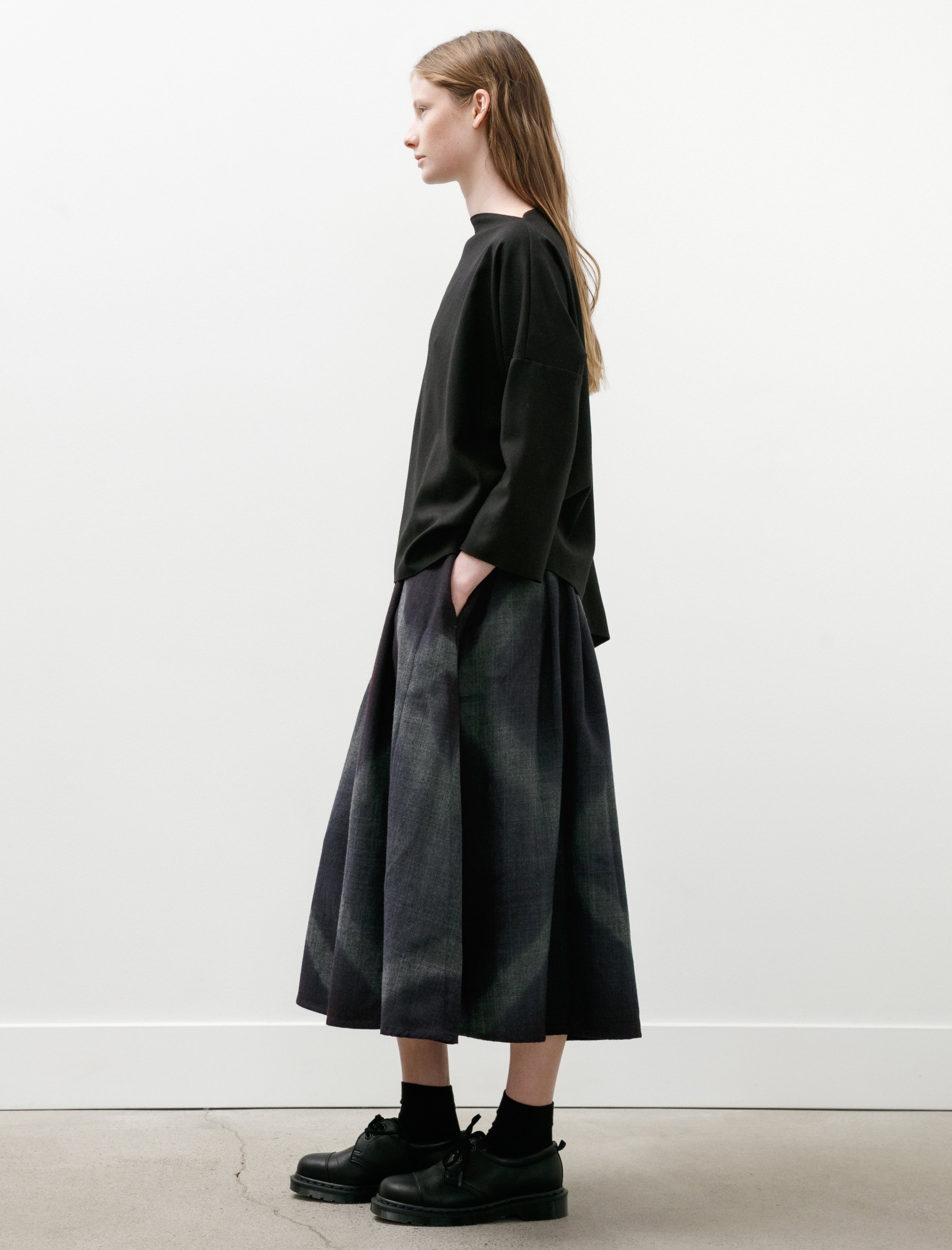 Suzusan Wool Glen Check Pleated Skirt Itajime Shibori X Dark Purple/Dark Grey