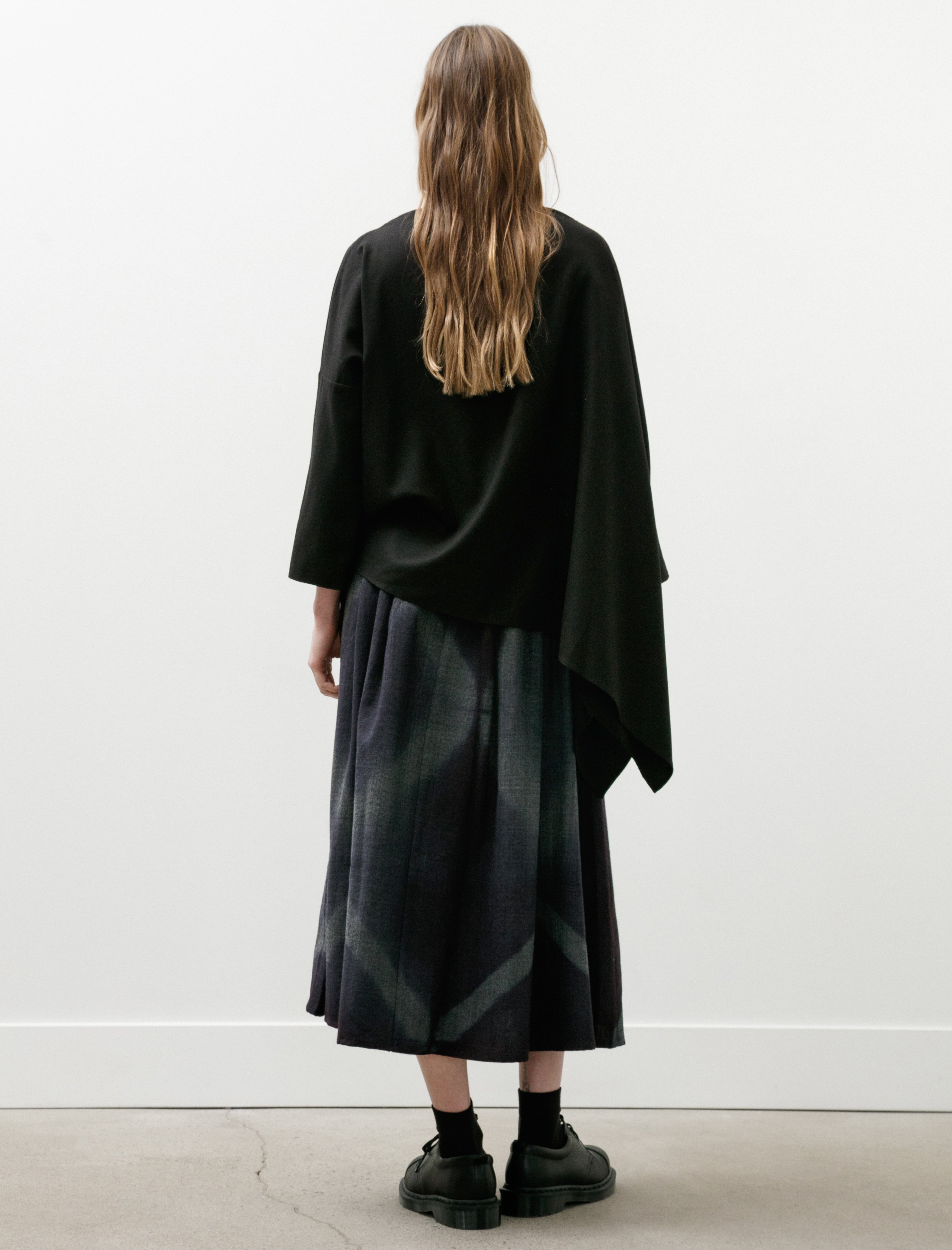 Suzusan Wool Glen Check Pleated Skirt Itajime Shibori X Dark Purple/Dark Grey
