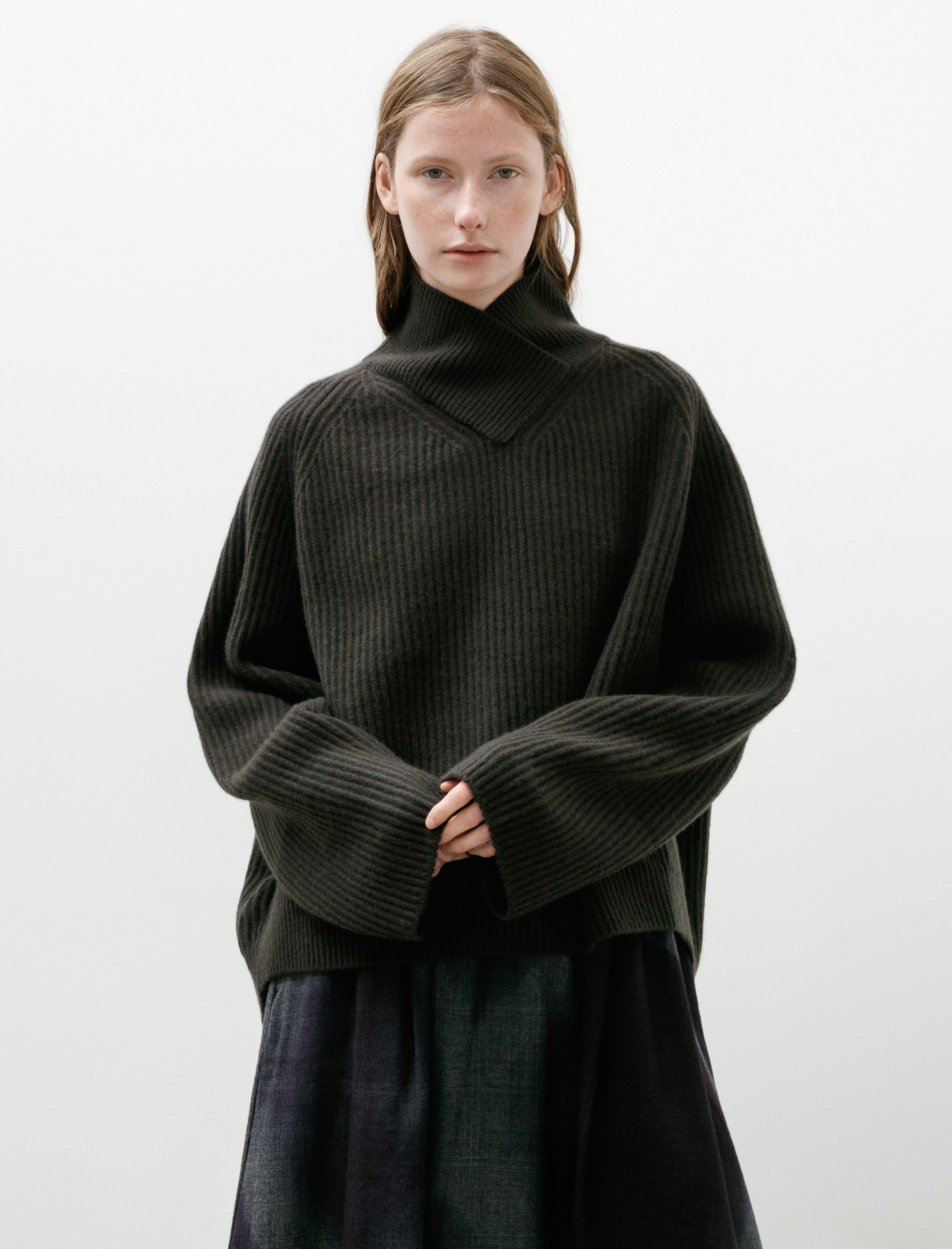 Dusan High Crossed Neck Sweater Cashmere Assam